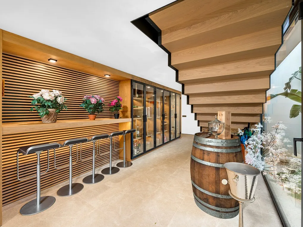 Luxe villa direct aan de golfbaan-17