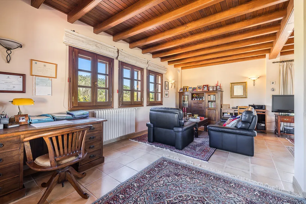 Incantevole finca in posizione tranquilla ad Alaró-9