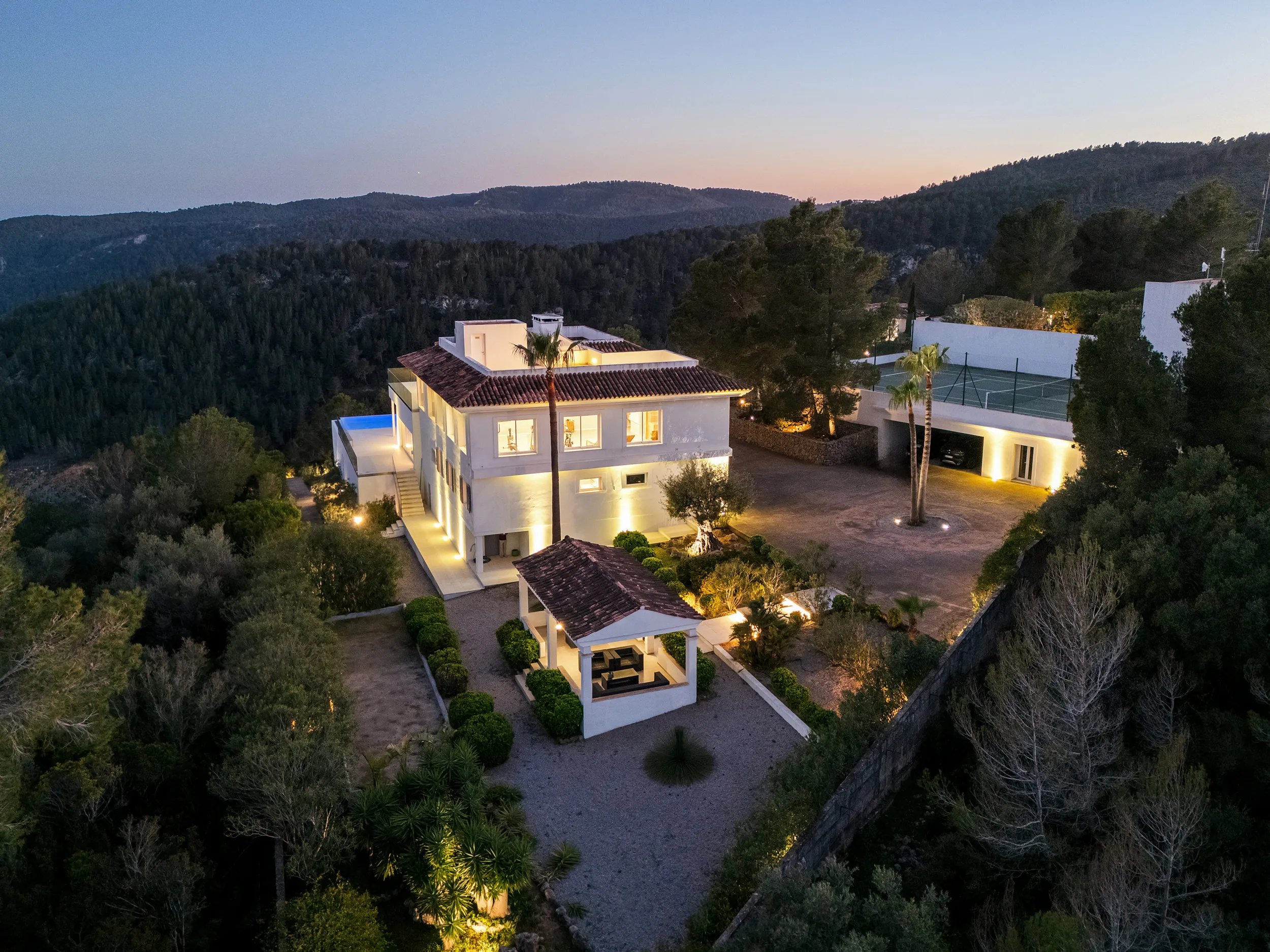 Exceptional Sea-View Estate in Son Vida-25