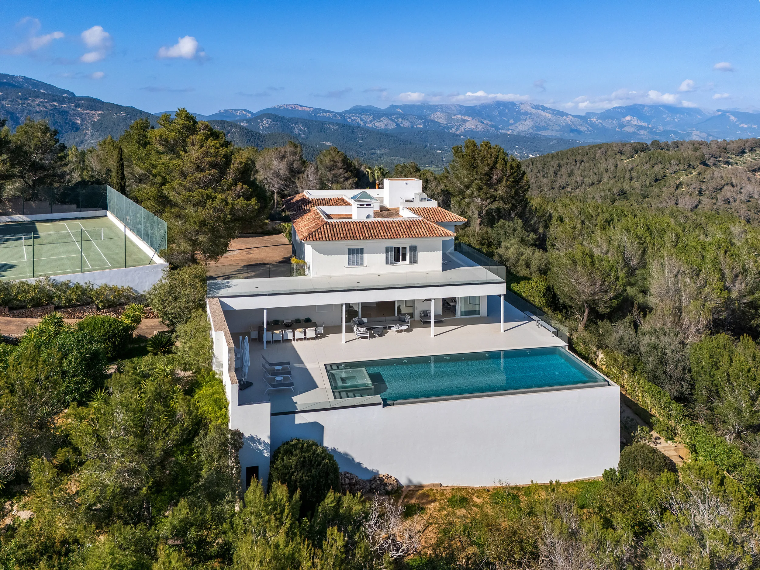 Exceptional Sea-View Estate in Son Vida-3