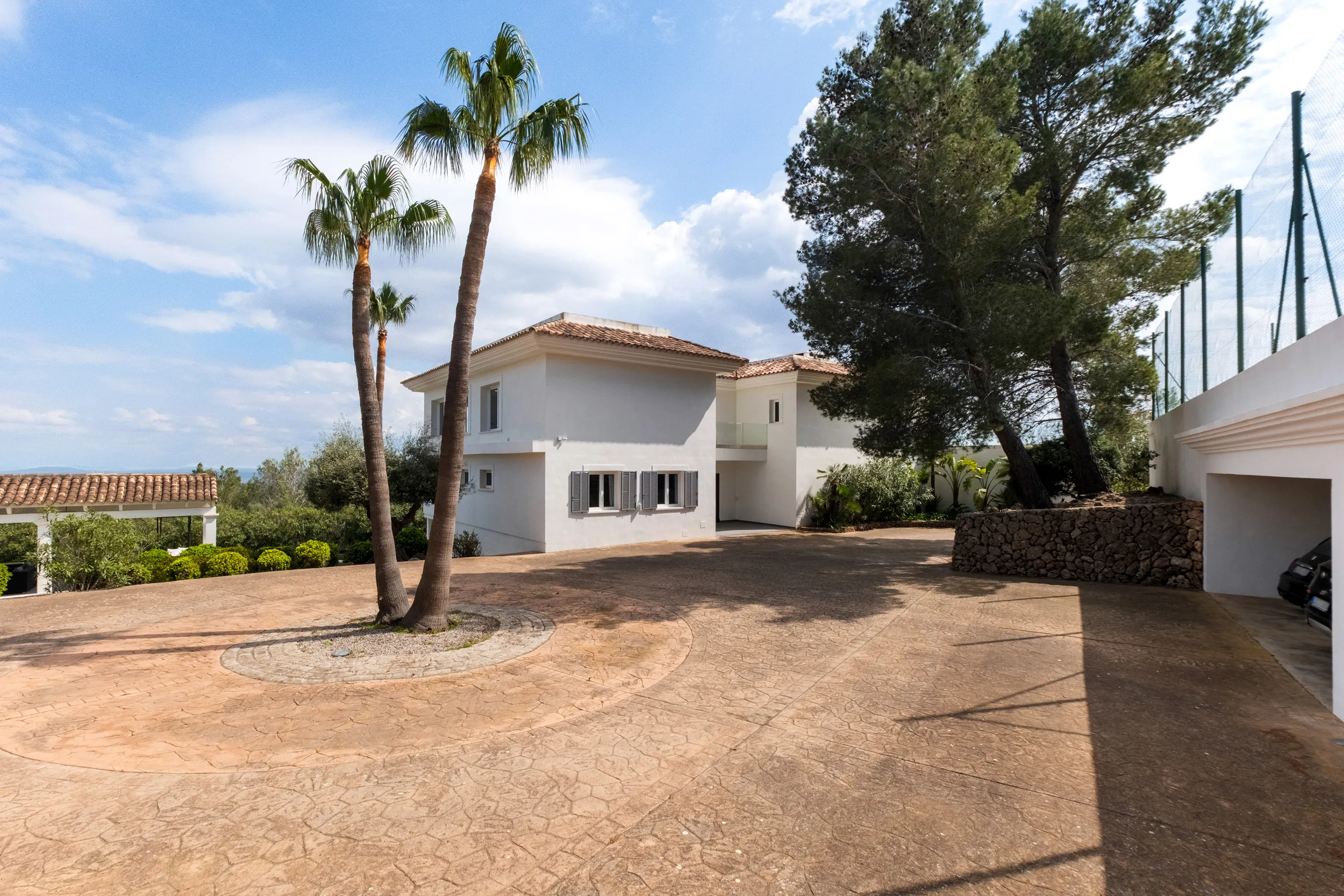 Exceptional Sea-View Estate in Son Vida-19