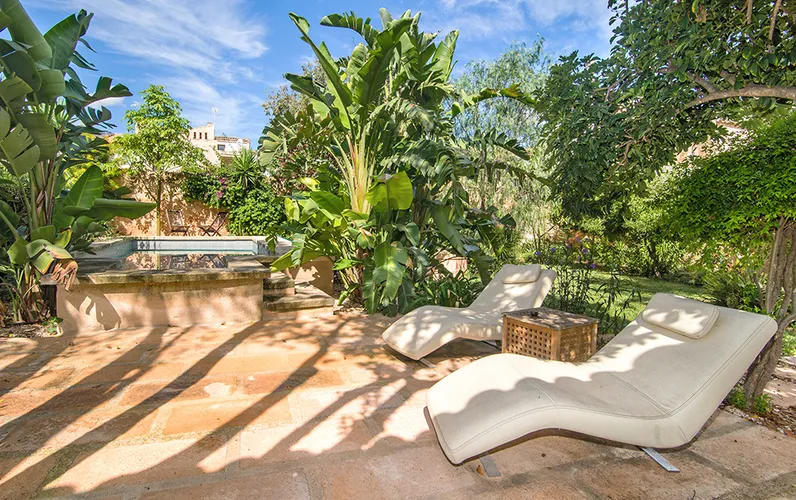 Idyllisk oase med pool i Llucmajor