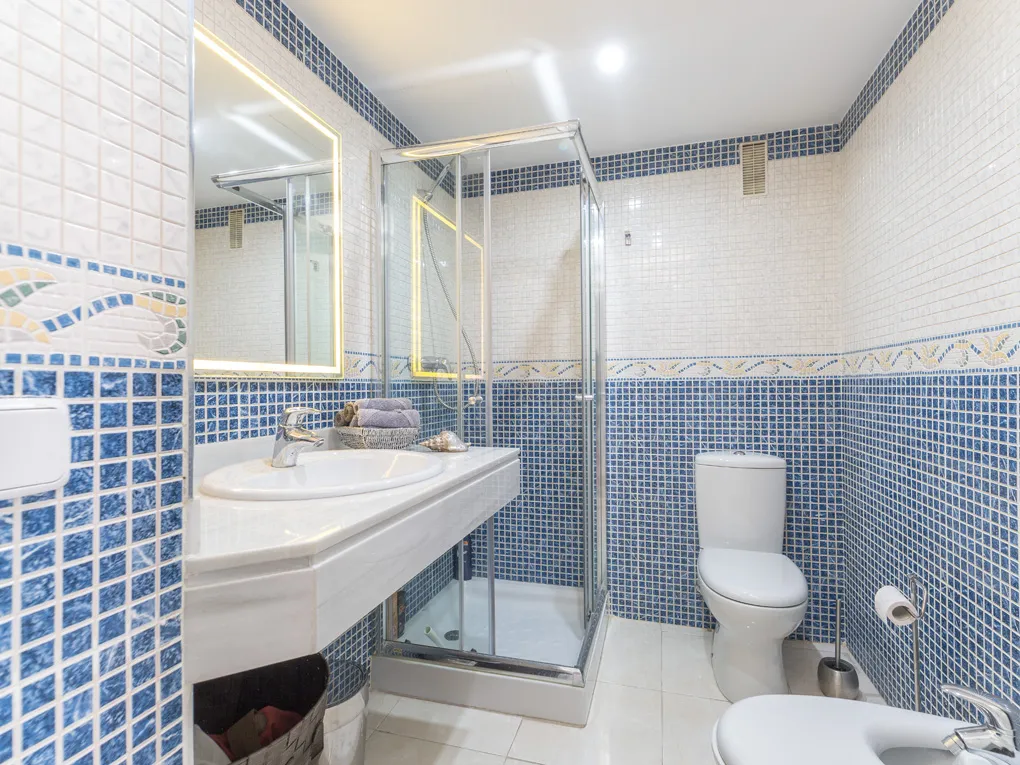 Duplex penthouse met terrassen met zeezicht-8