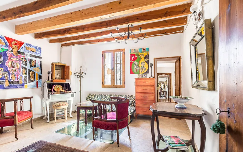 Lovely townhouse with roof terrace in Selva