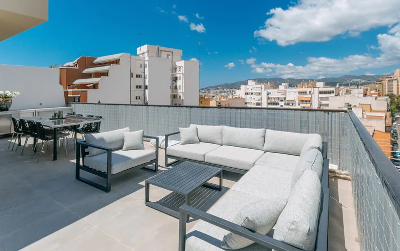 Penthouse avec terrasse impressionnante, ascenseur et parking - entre Portixol et la vieille ville - Palma de Mallorca
