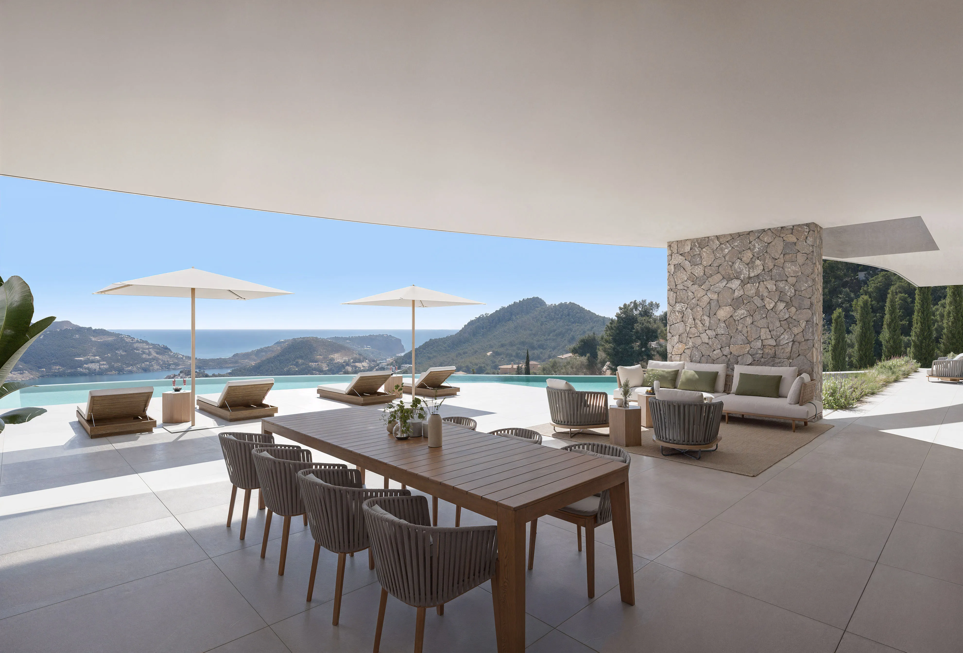 Premium plot with submitted project and fantastic harbor and sea views-4