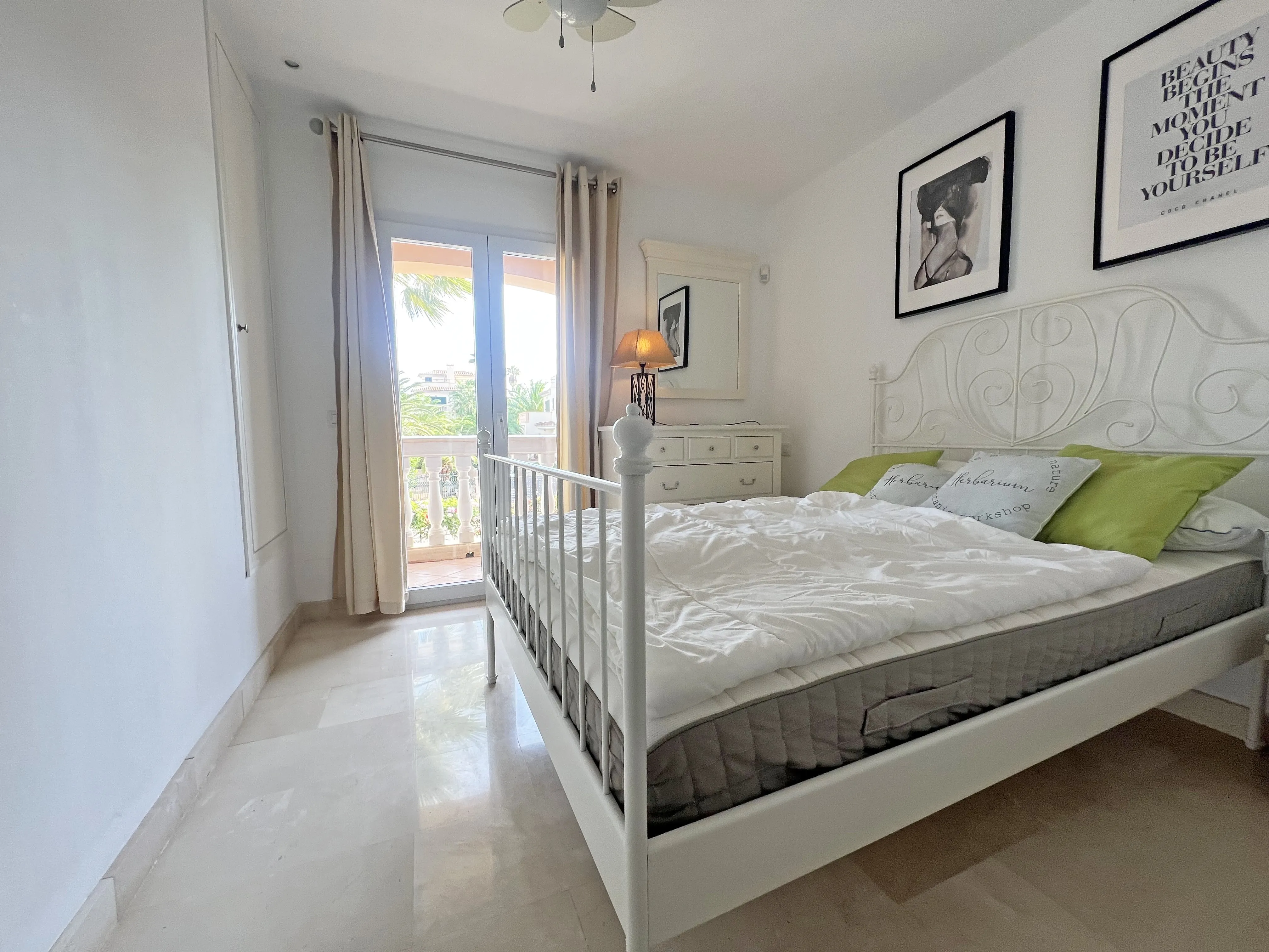 Small semi-detached house with sea view in Tolleric-11