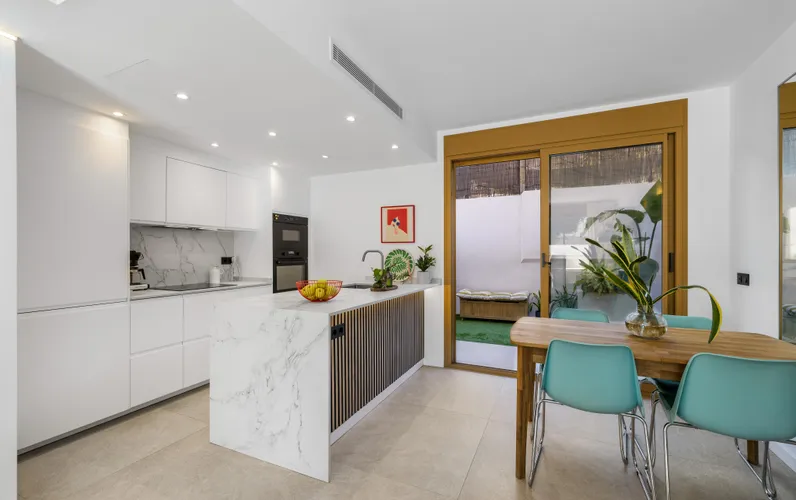 Prachtige nieuwbouw duplex direct aan zee