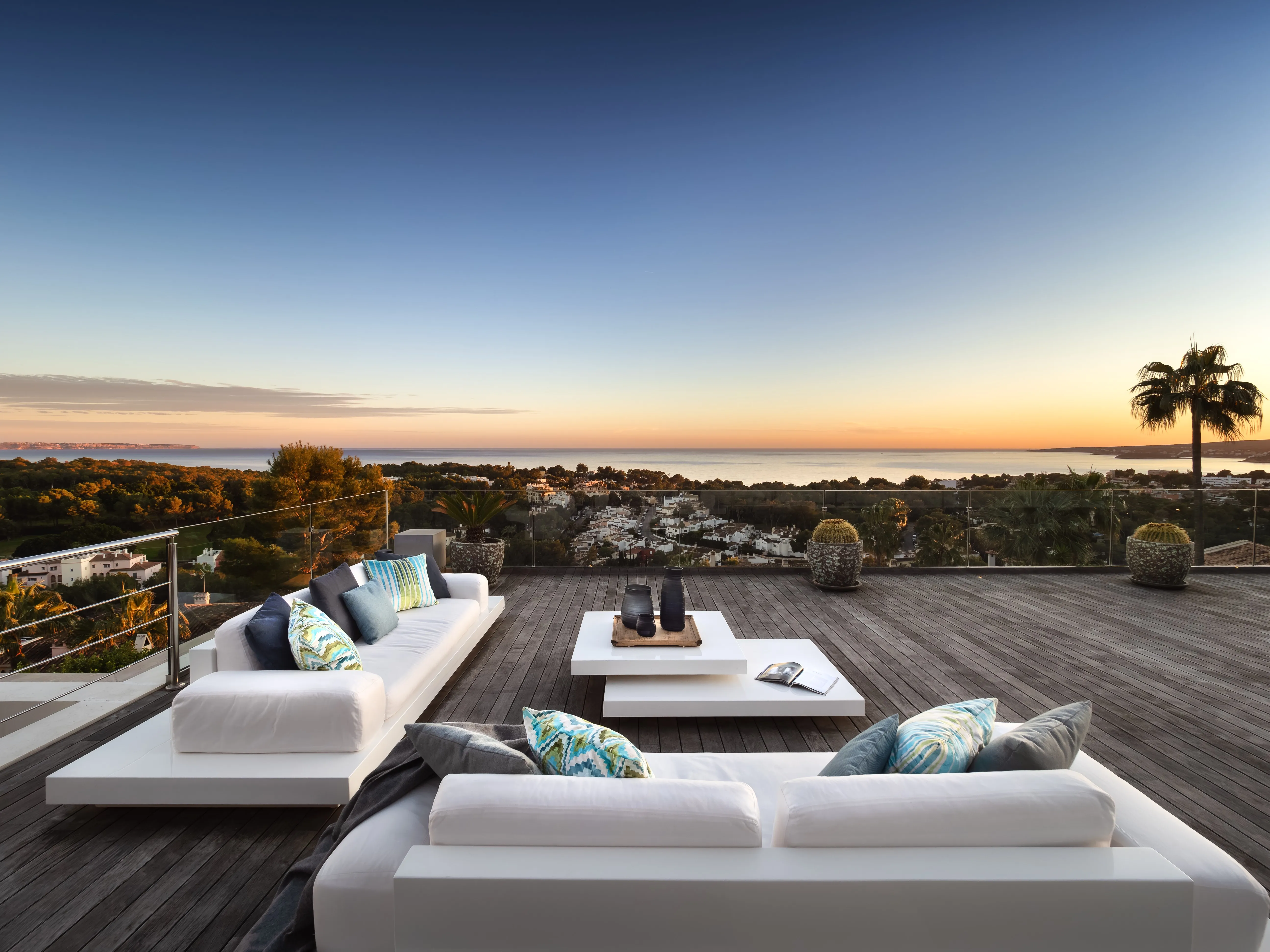 Villa moderne avec vue imprenable sur la mer à Anchorage Hill-1