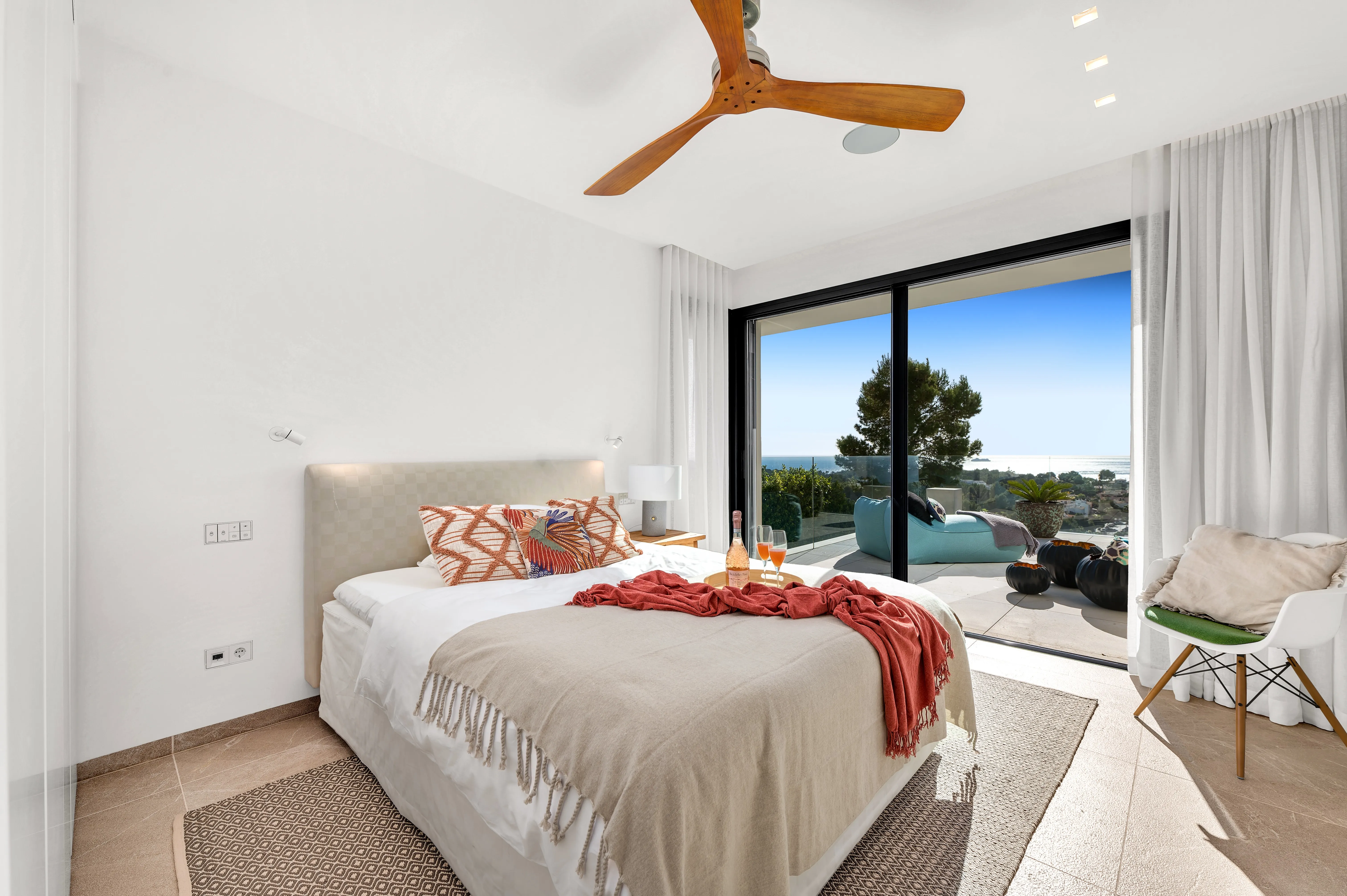 Villa moderne avec vue imprenable sur la mer à Anchorage Hill-21