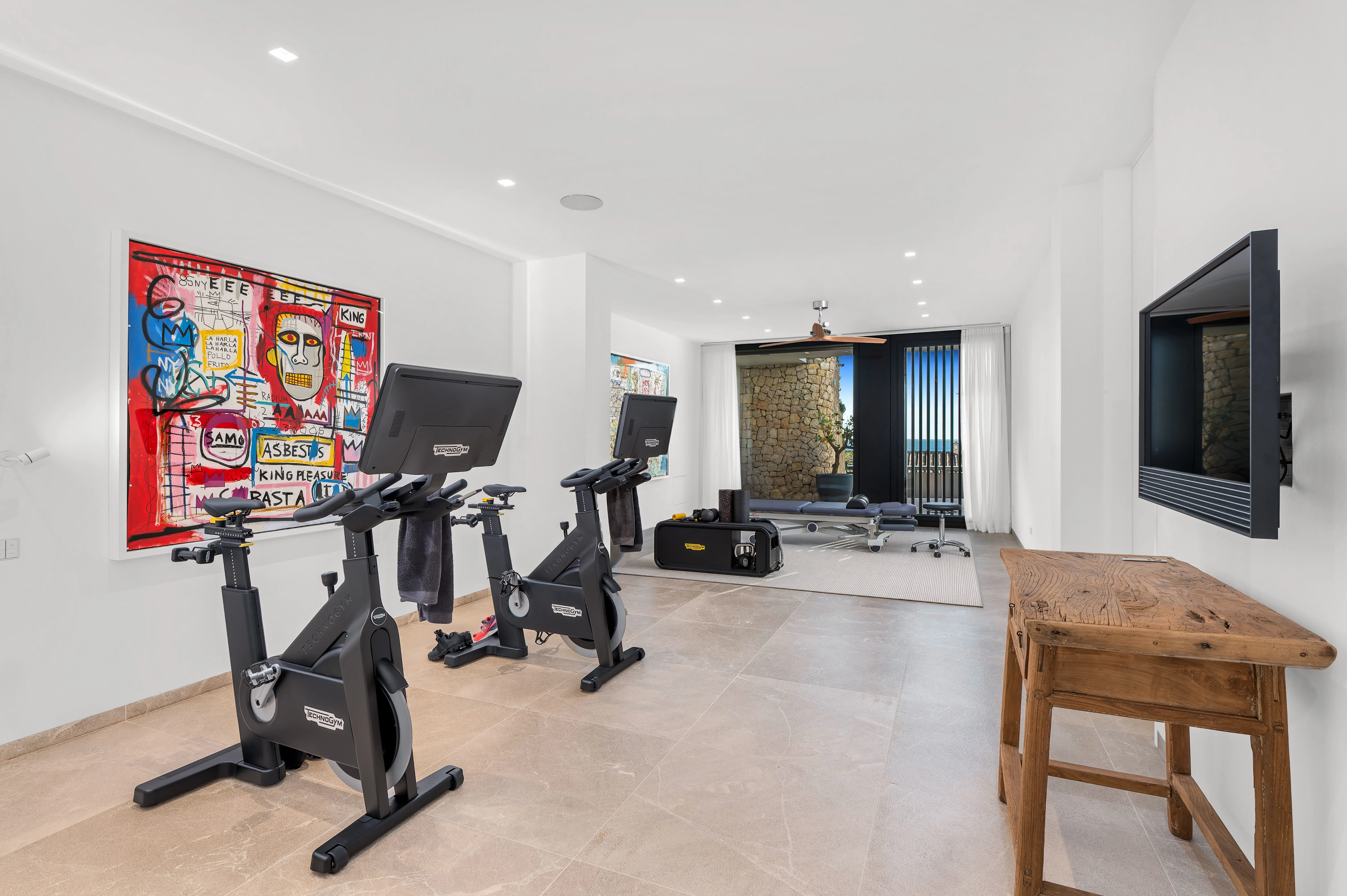 Modern and spacious villa with breathtaking sea views in Anchorage Hill-28