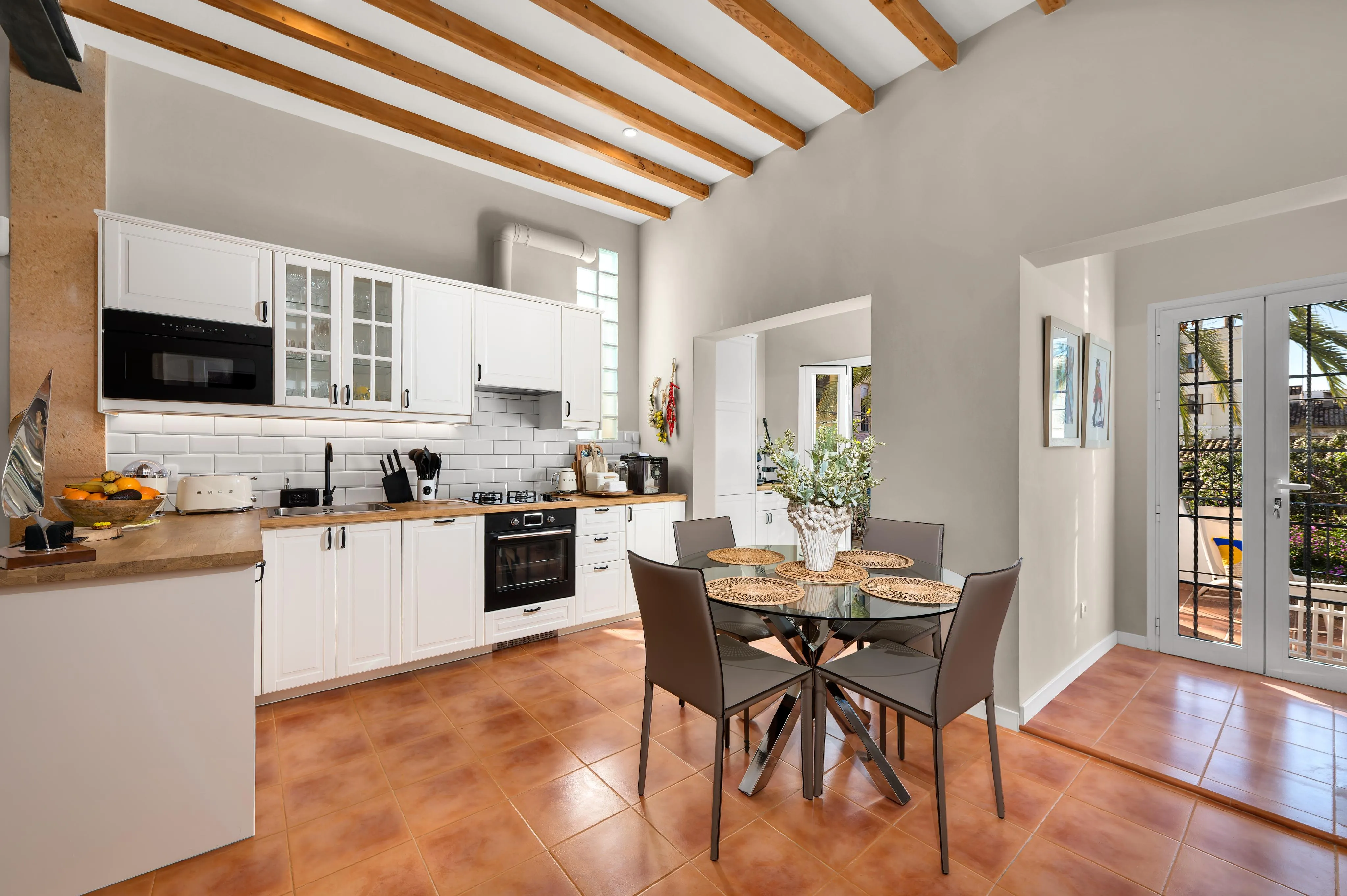 Charmant gerenoveerd appartement met privéterras-2