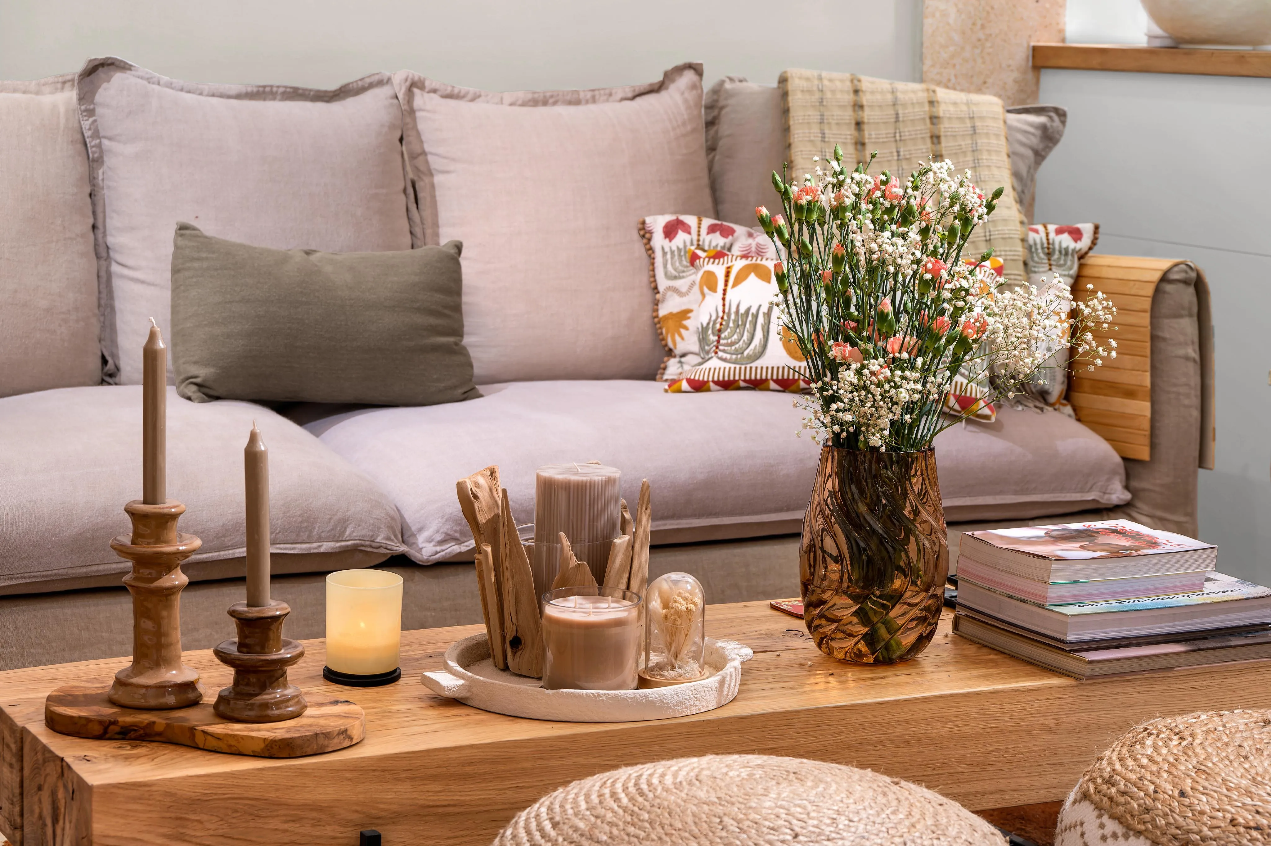 Charming renovated flat with private terrace-14