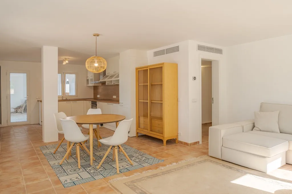 Eksklusiv villa med pool tæt på stranden-19