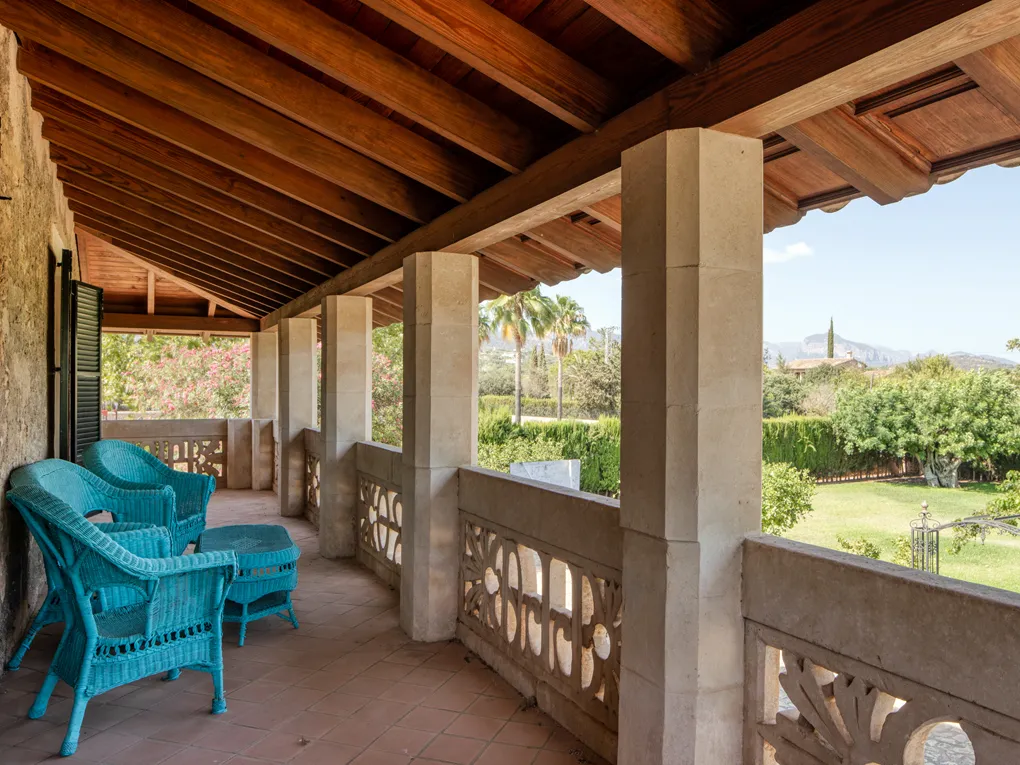 Villa mediterránea con carácter en Santa Maria-15