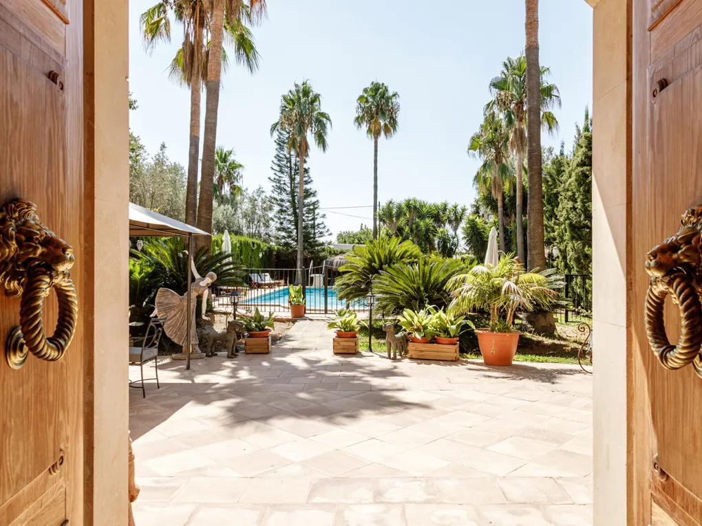 Villa mediterránea con carácter en Santa Maria-20