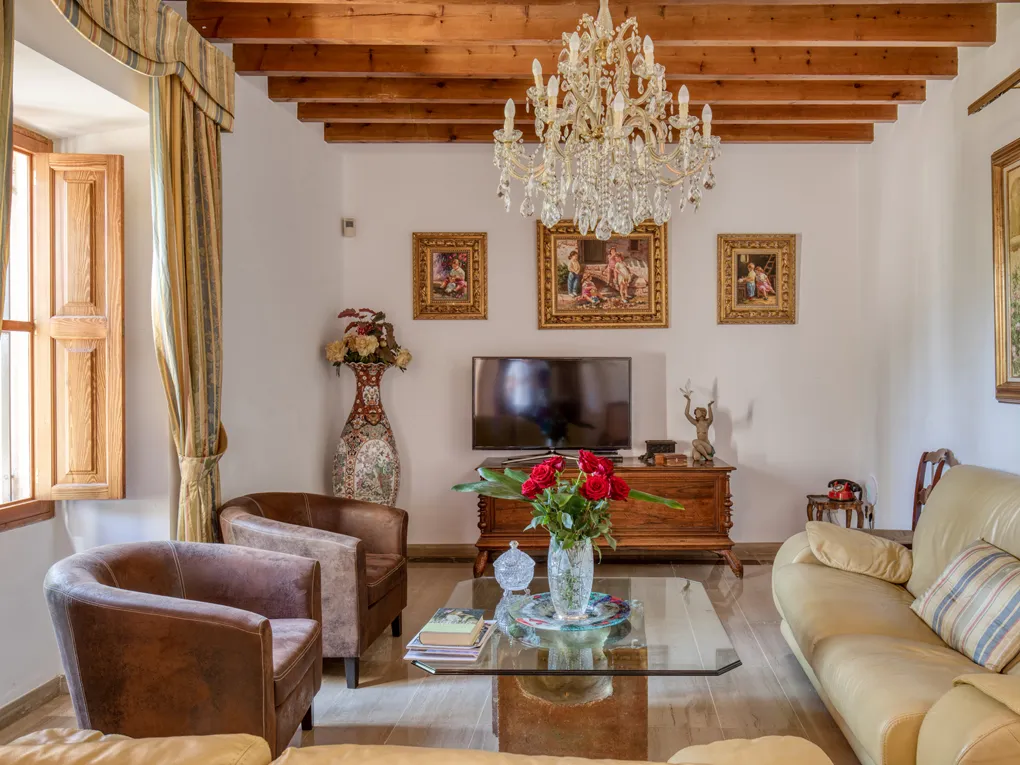 Erstklassiges mediterranes Haus mit Charakter in Santa Maria-7