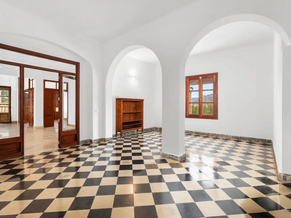 Encantador local comercial a Port Andratx-1