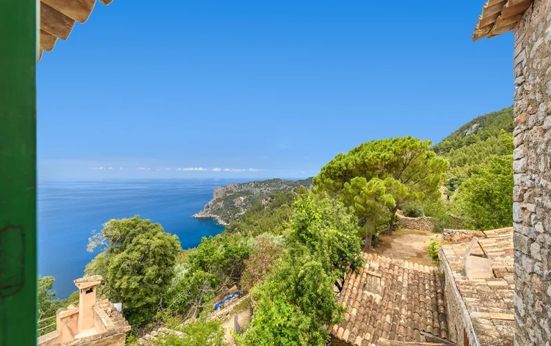 Lantgård med gott om mark och potential