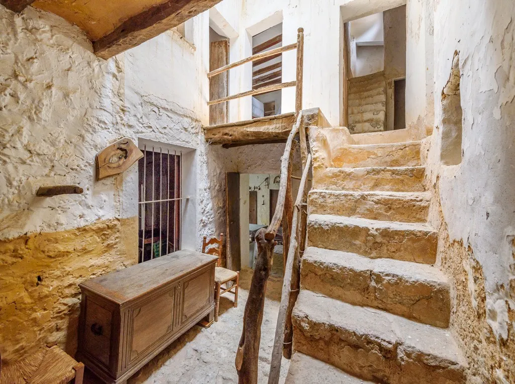 Landsted med potentiale og masser af jord-4