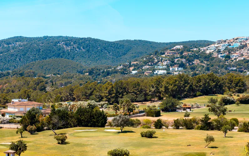 Apartamento con vistas al campo de golf en una histórica possessió mallorquina
