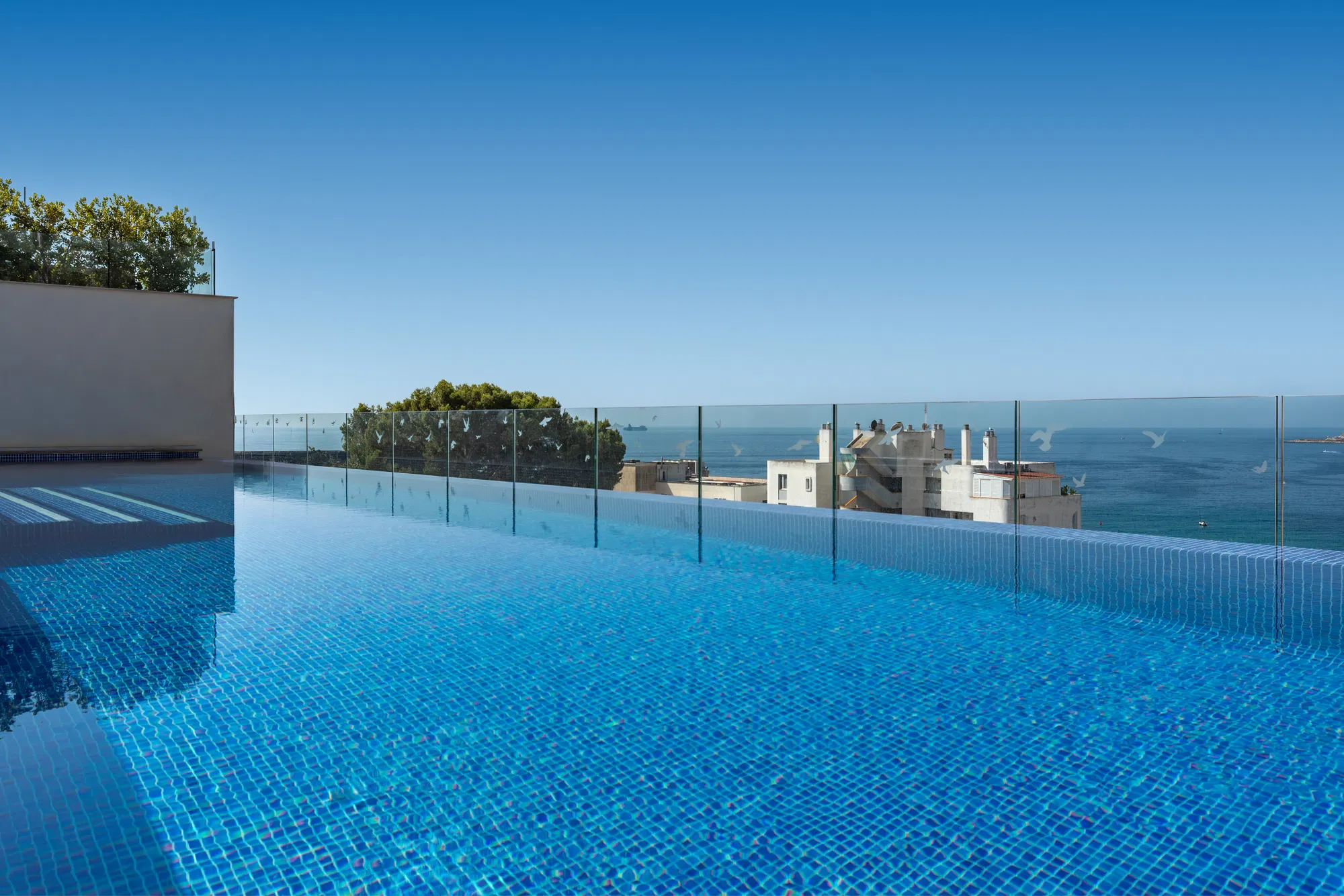 Elegant New-Build Sea-View Apartment with Exclusive Amenities in Cala Major-18