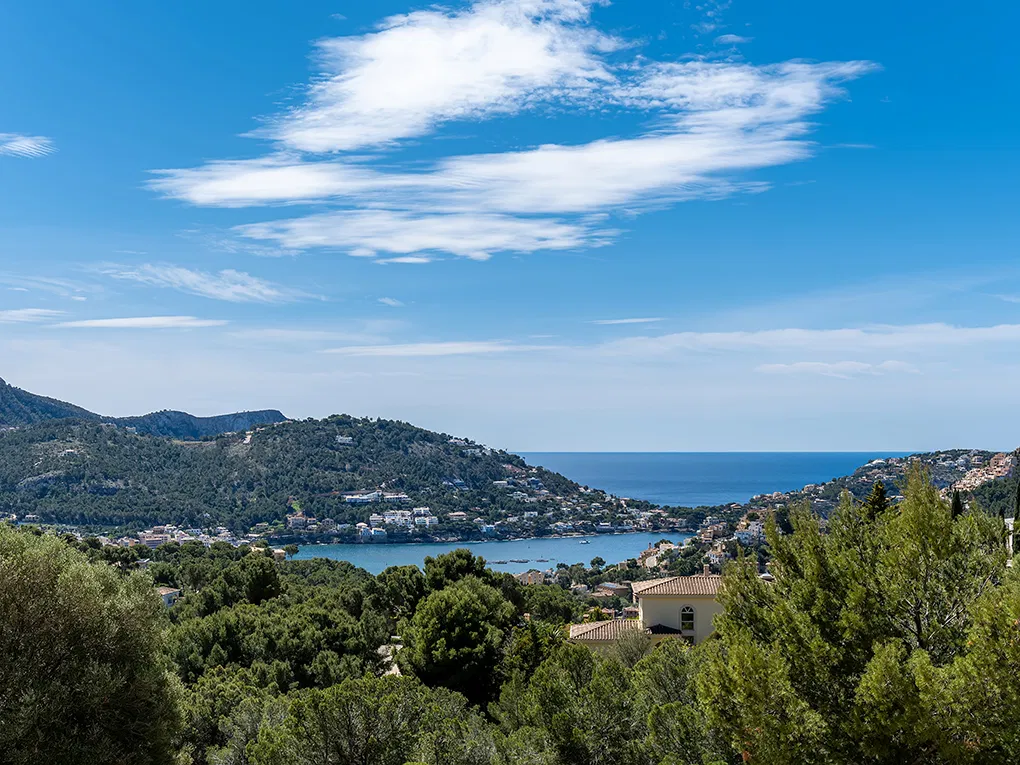 Plot to build a villa on Montport-11
