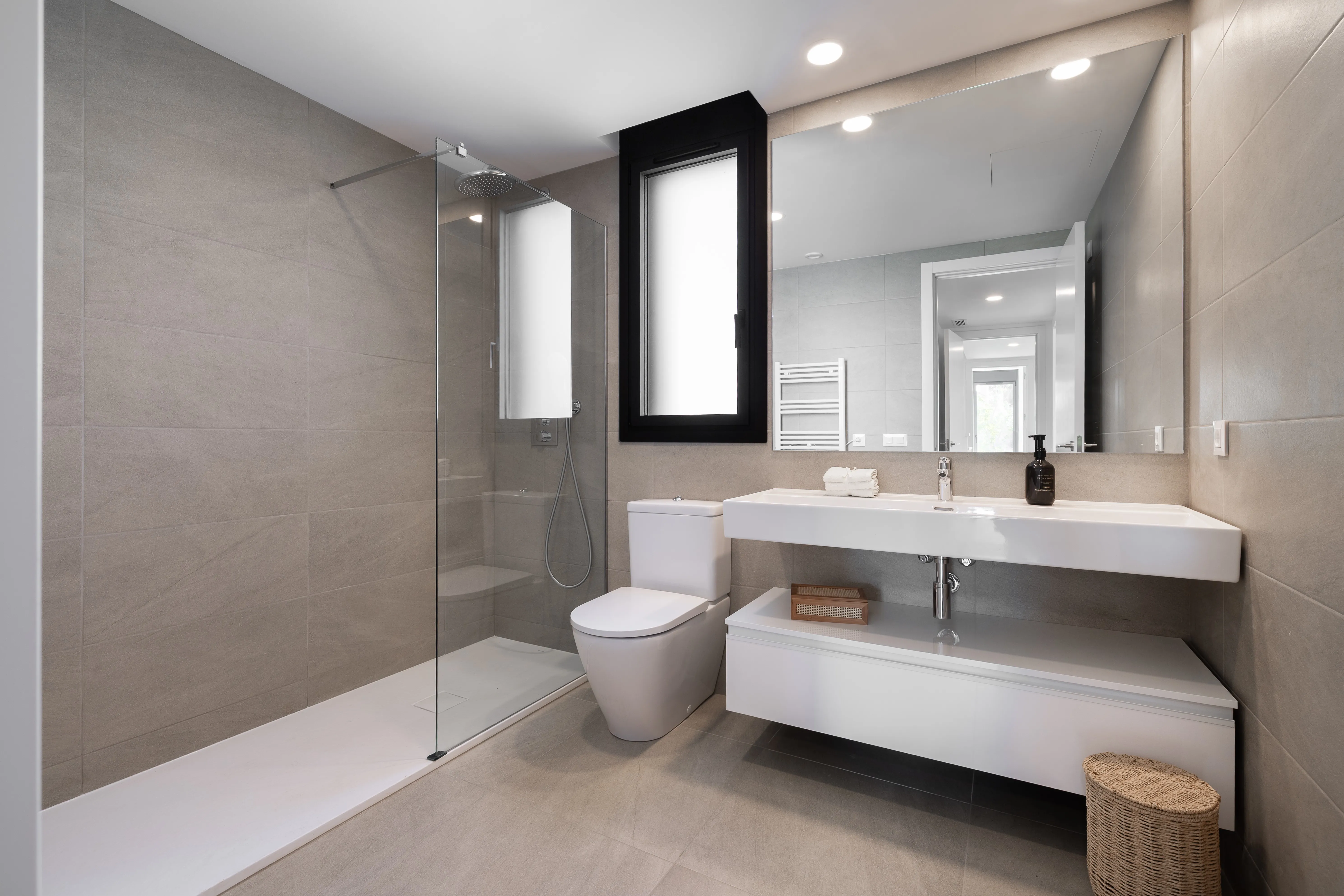 Casa bifamiliare di nuova costruzione con piscina a Puig de Ros-12