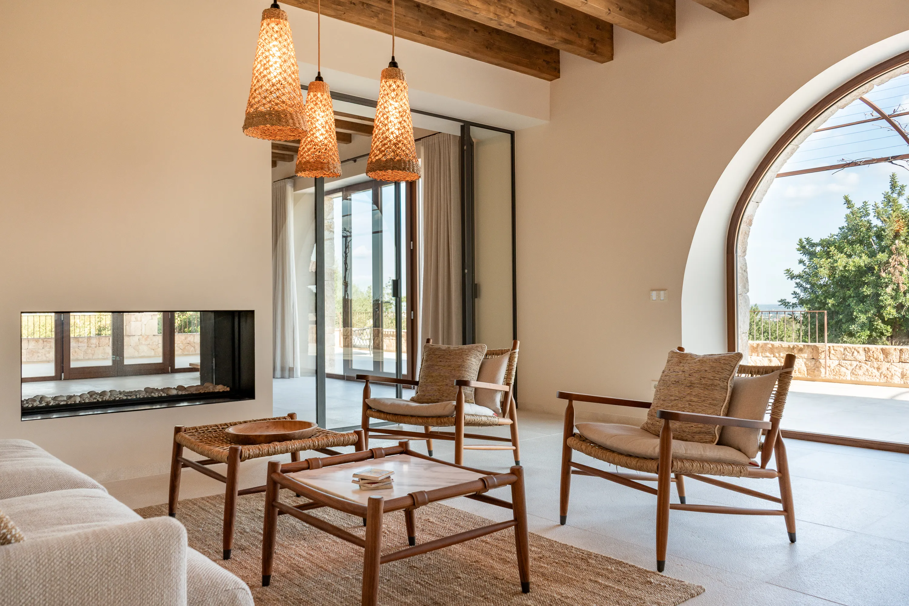 Elegancia exclusiva rodeada de viñedos y naturaleza en Santa María-11