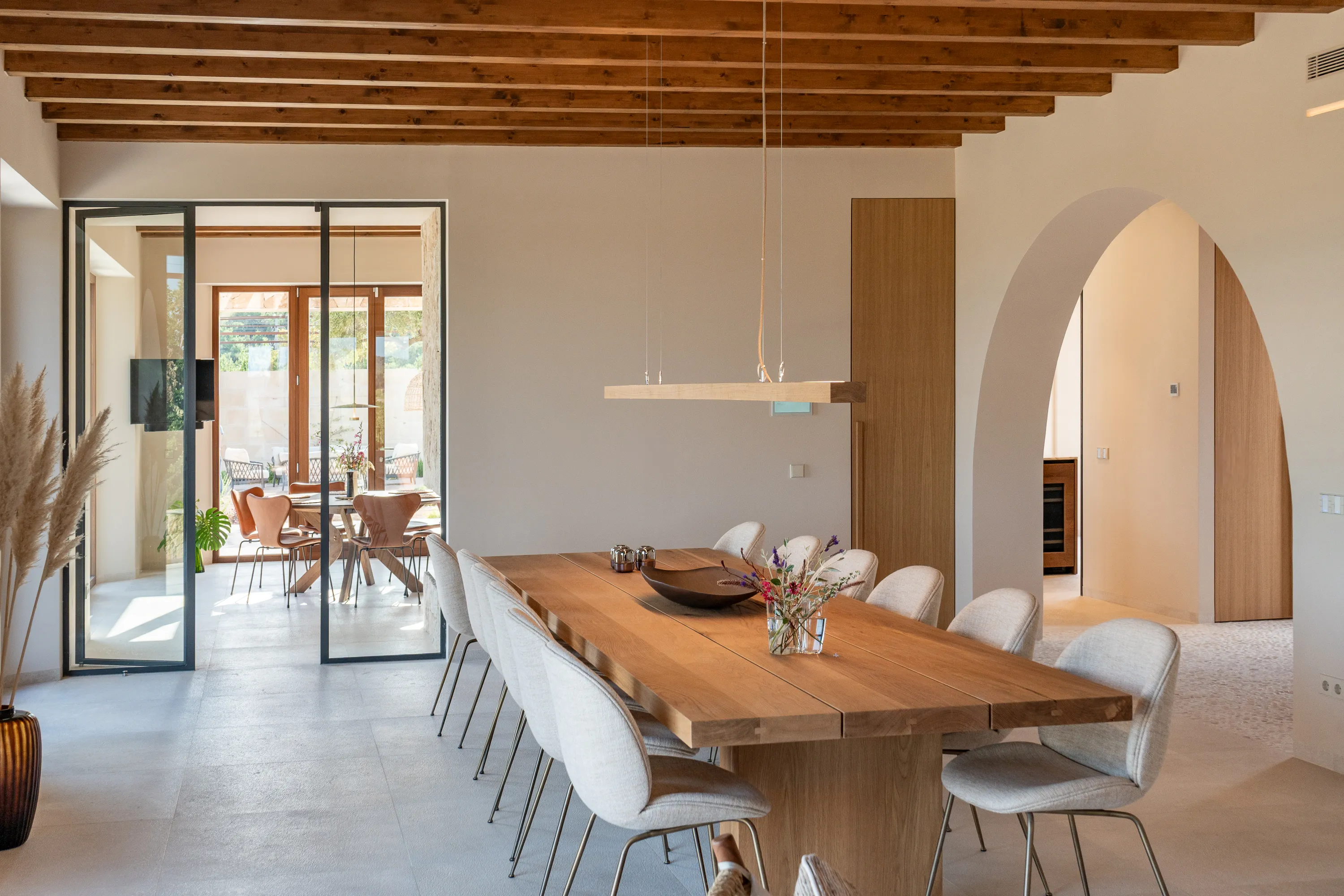 Elegància exclusiva envoltada de vinyes i naturalesa a Santa María-3