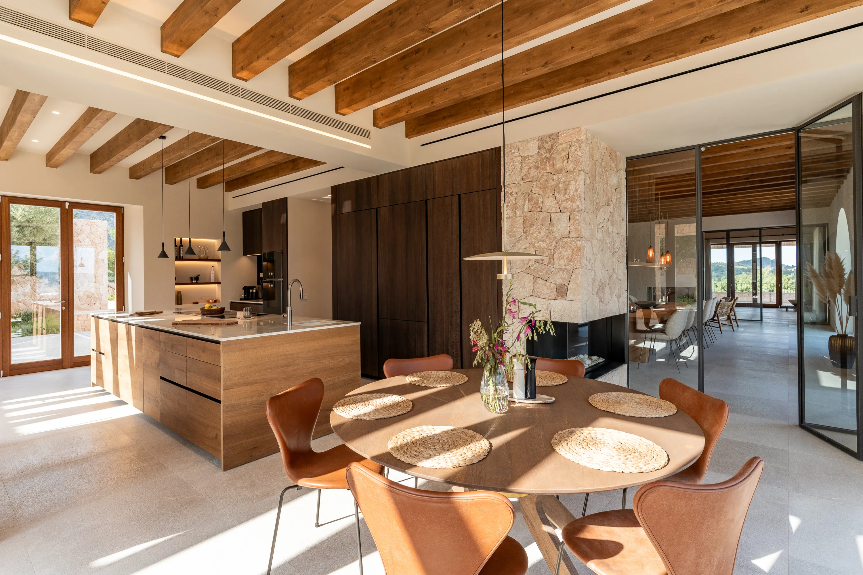 Elegancia exclusiva rodeada de viñedos y naturaleza en Santa María-7