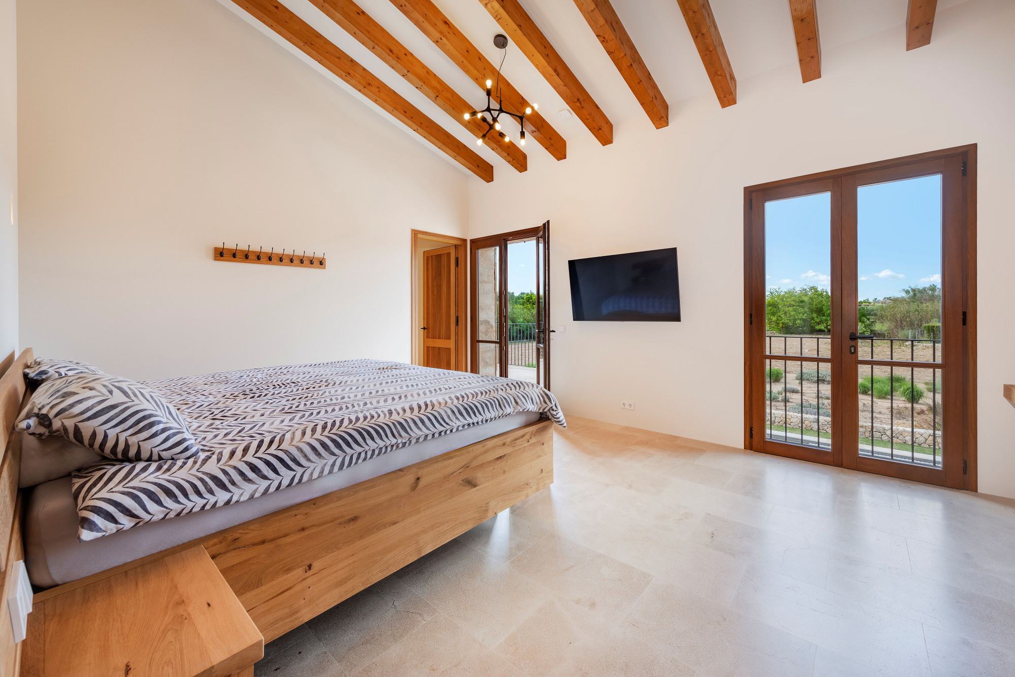 Esclusiva finca di nuova costruzione tra Pollença e Alcúdia-24
