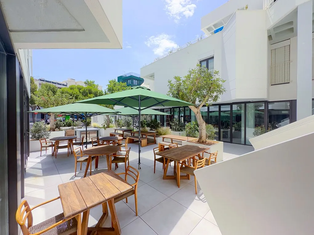 Eclectic townhouse for rent in Gomila-23