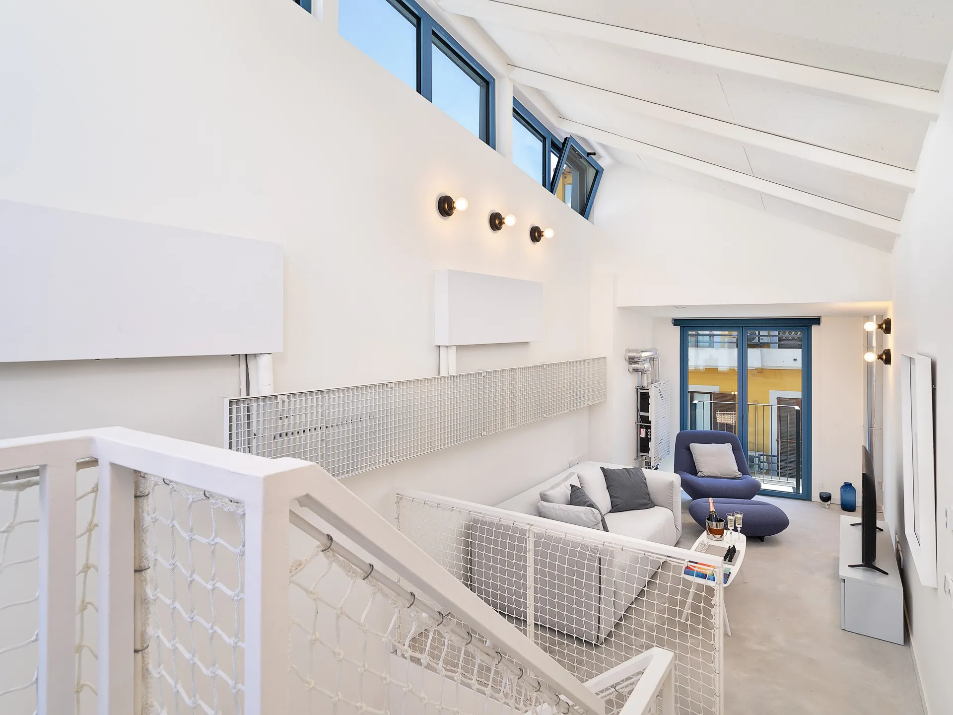 Eclectic townhouse for rent in Gomila-11