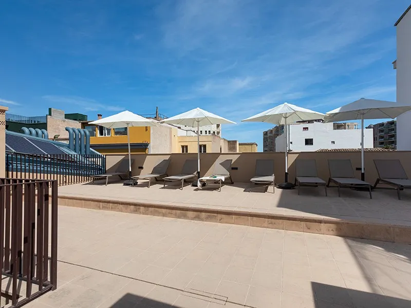 Eclectic townhouse for rent in Gomila-16