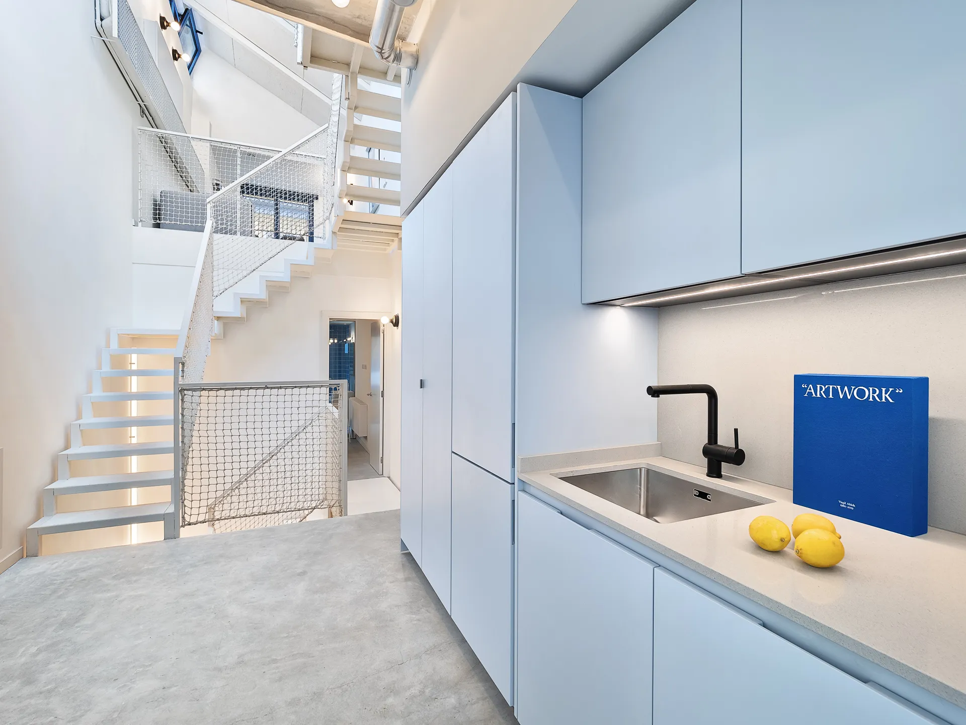 Casa di città moderna ed eclettica-4