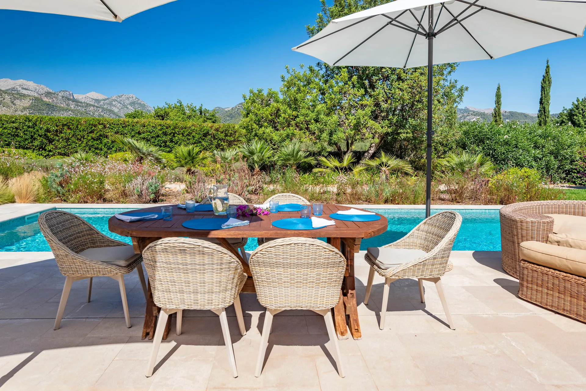 Esclusiva finca dal design mediterraneo con piscina e ulivi secolari-24