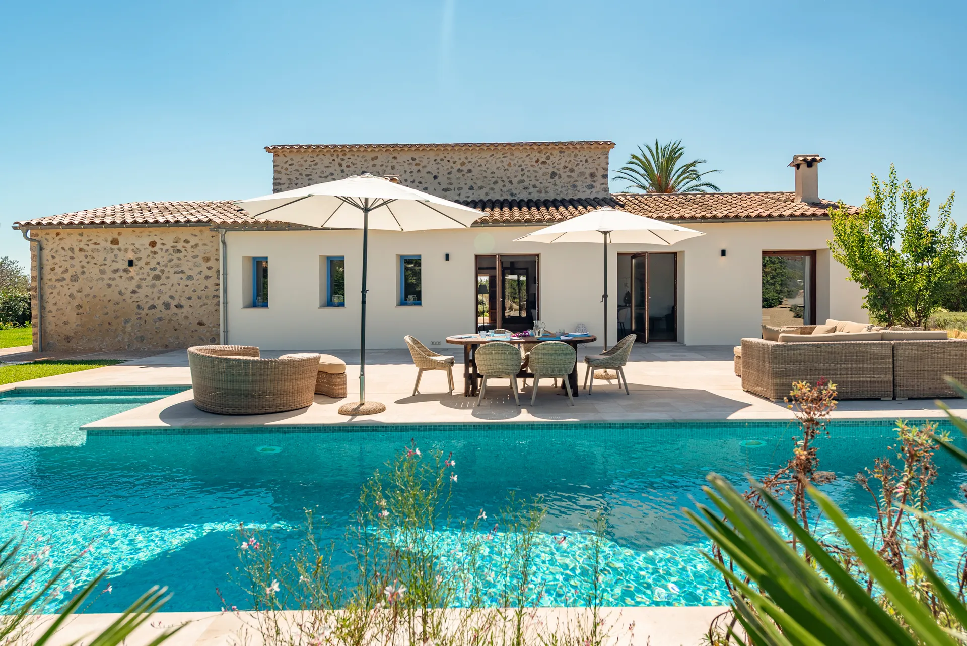 Exclusieve finca in mediterraan design met zwembad en eeuwenoude olijfbomen-15