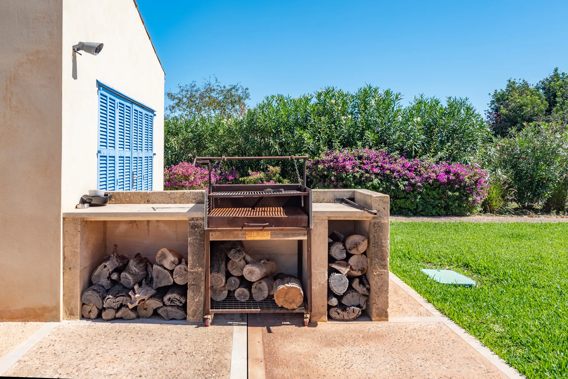 Exclusieve finca in mediterraan design met zwembad en eeuwenoude olijfbomen-13