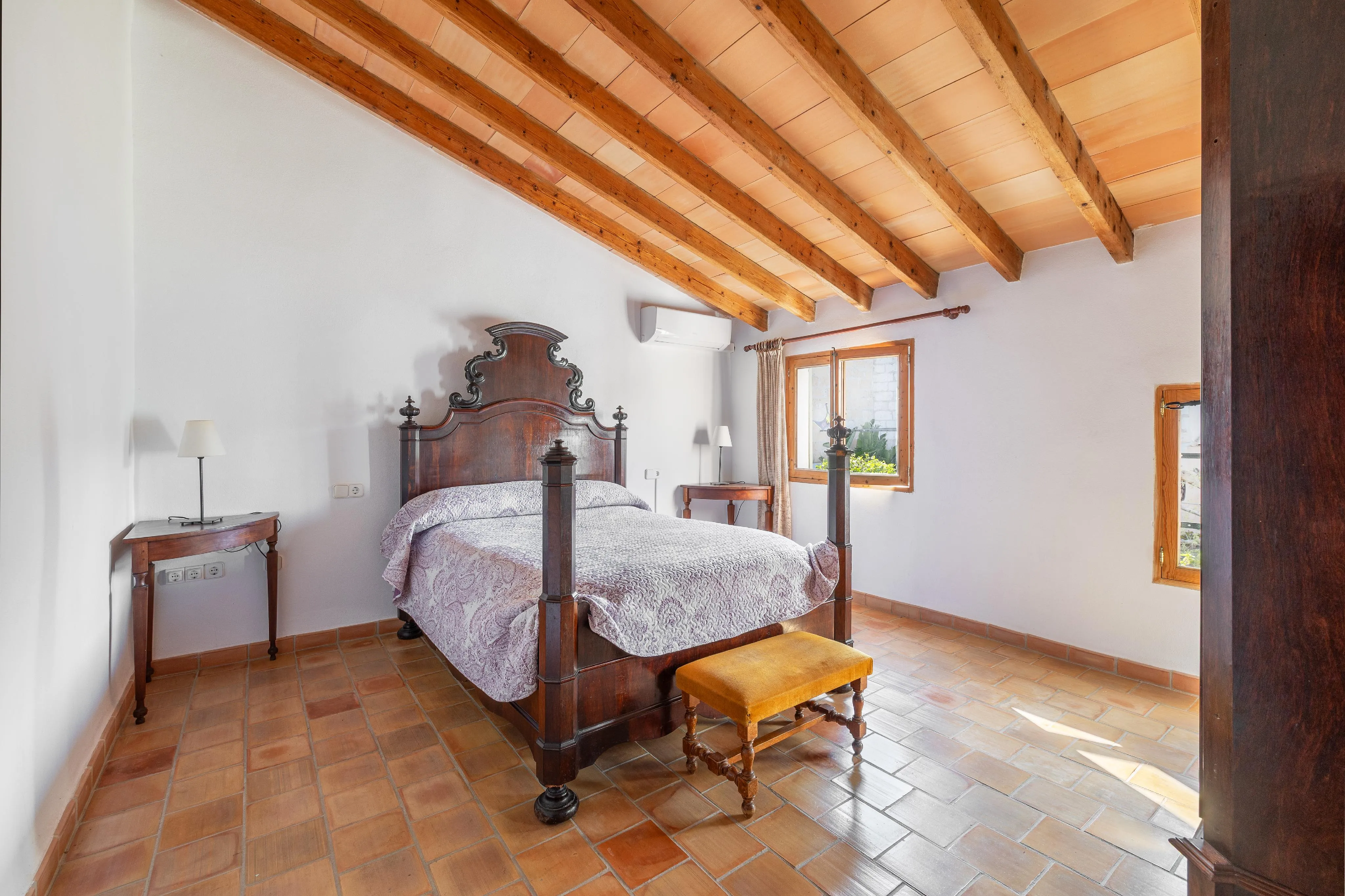 Autentyczny wiejski dom w sercu Ariany z licencją ETV-13