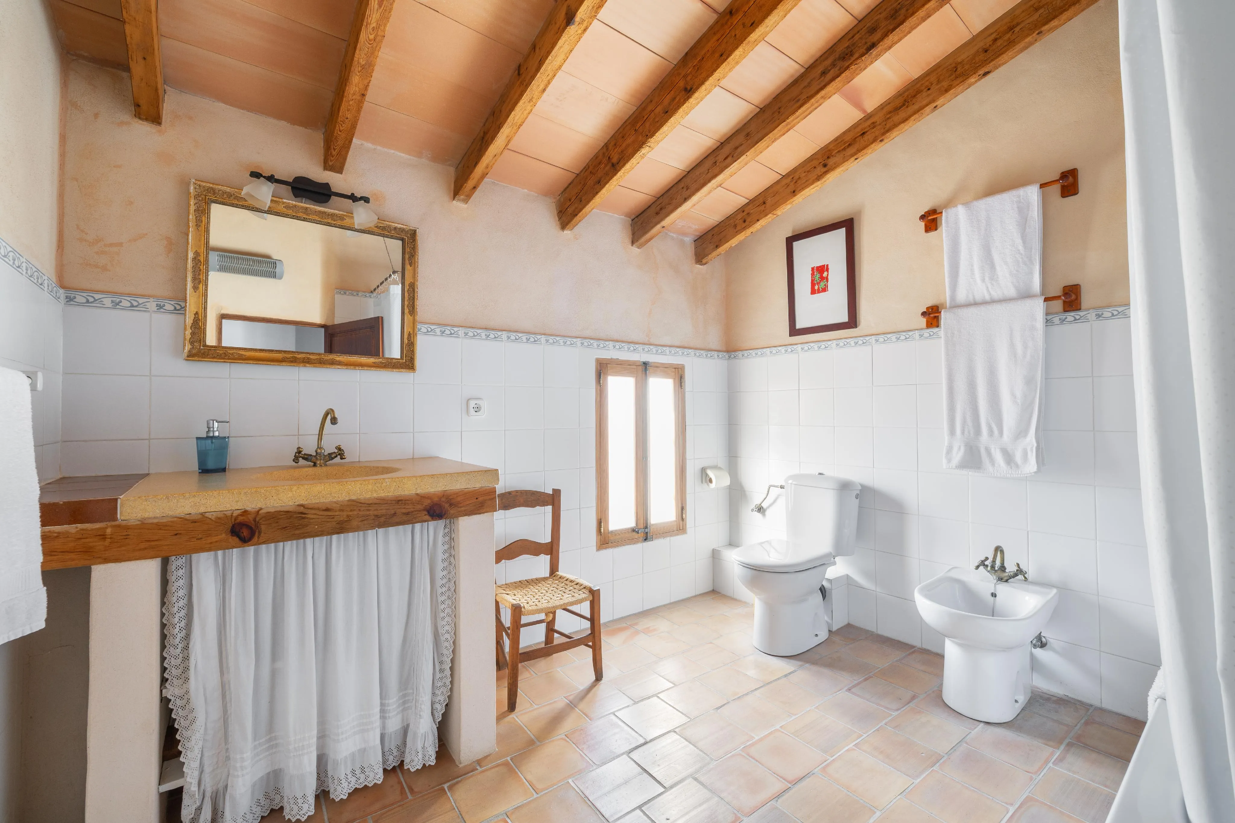 Autentyczny wiejski dom w sercu Ariany z licencją ETV-14