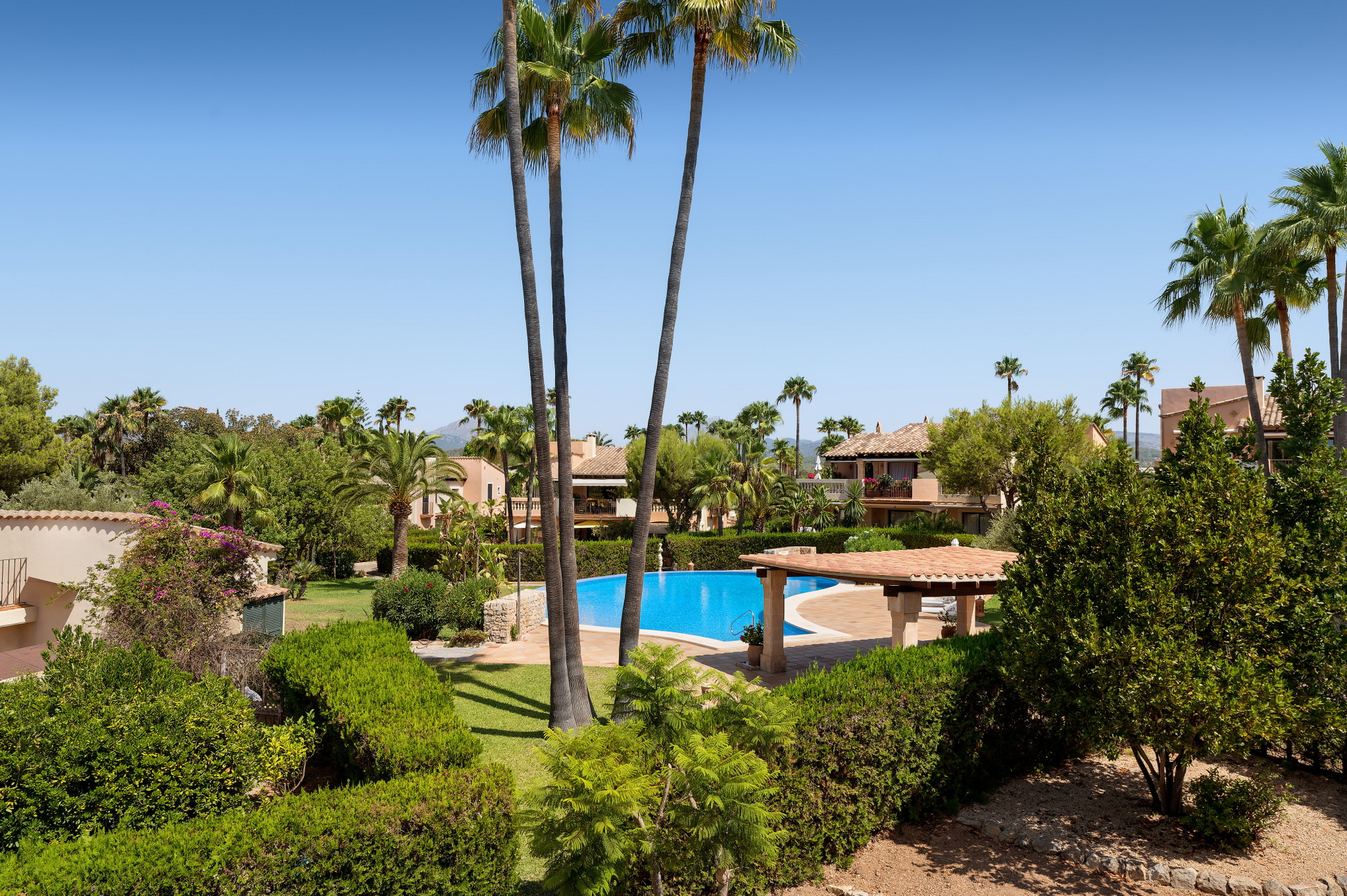Mediterranean penthouse in a prime location right next to the Santa Ponsa golf course-4