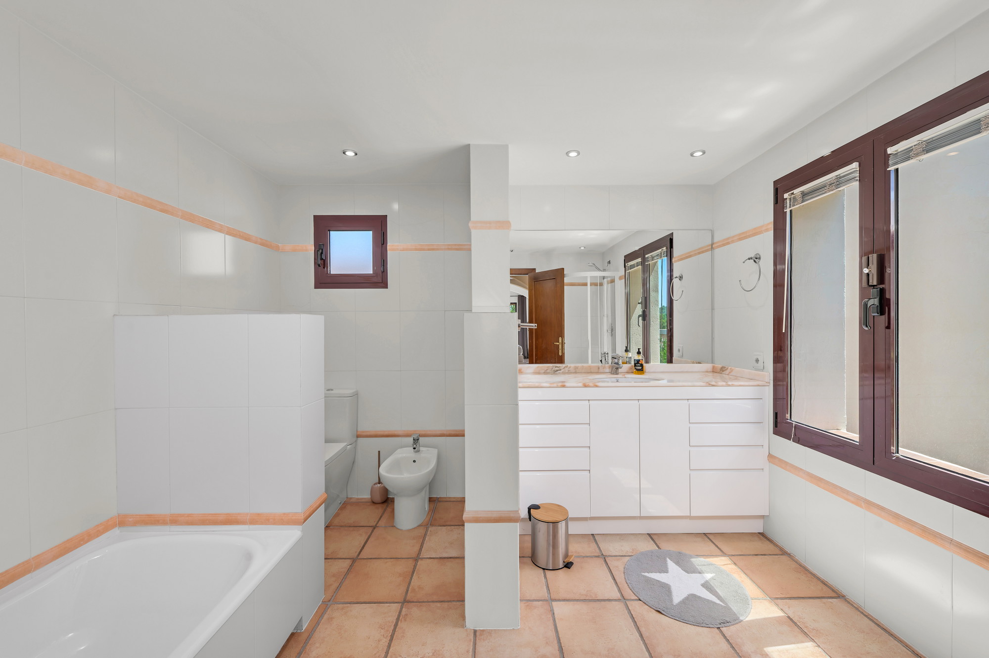 Mediterranean penthouse in a prime location right next to the Santa Ponsa golf course-12