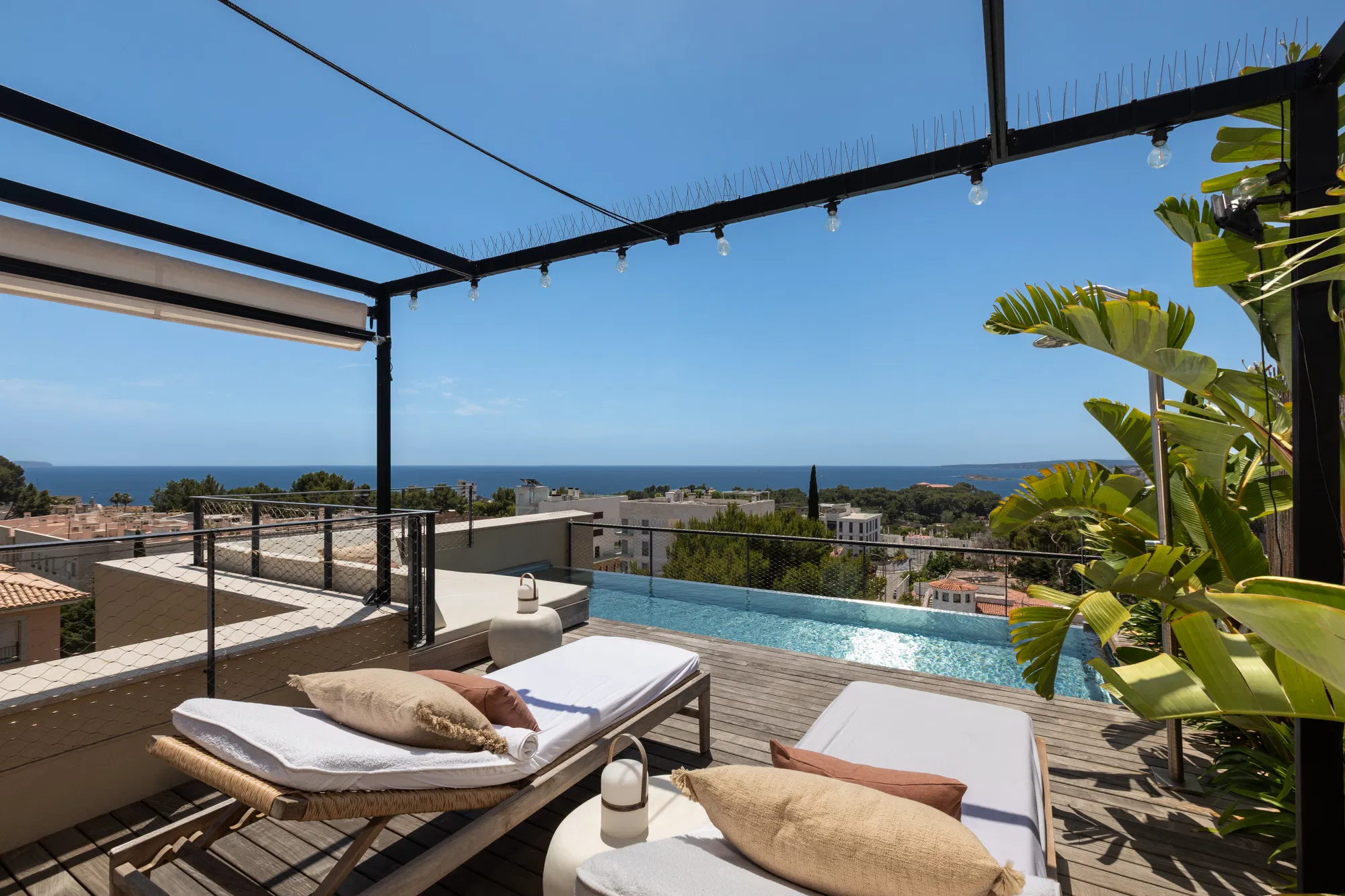 Exclusive Duplex Penthouse with Private Rooftop, Pool and Sea Views-17