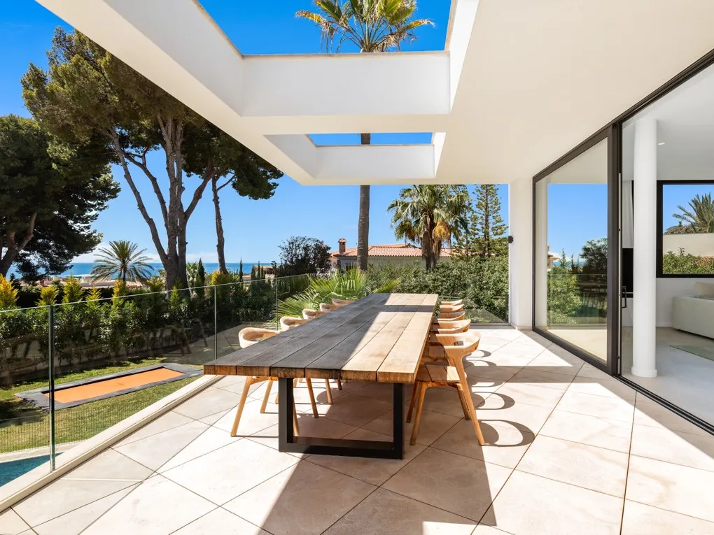 Moderne villa med spektakulær udsigt i Cas Catala-2