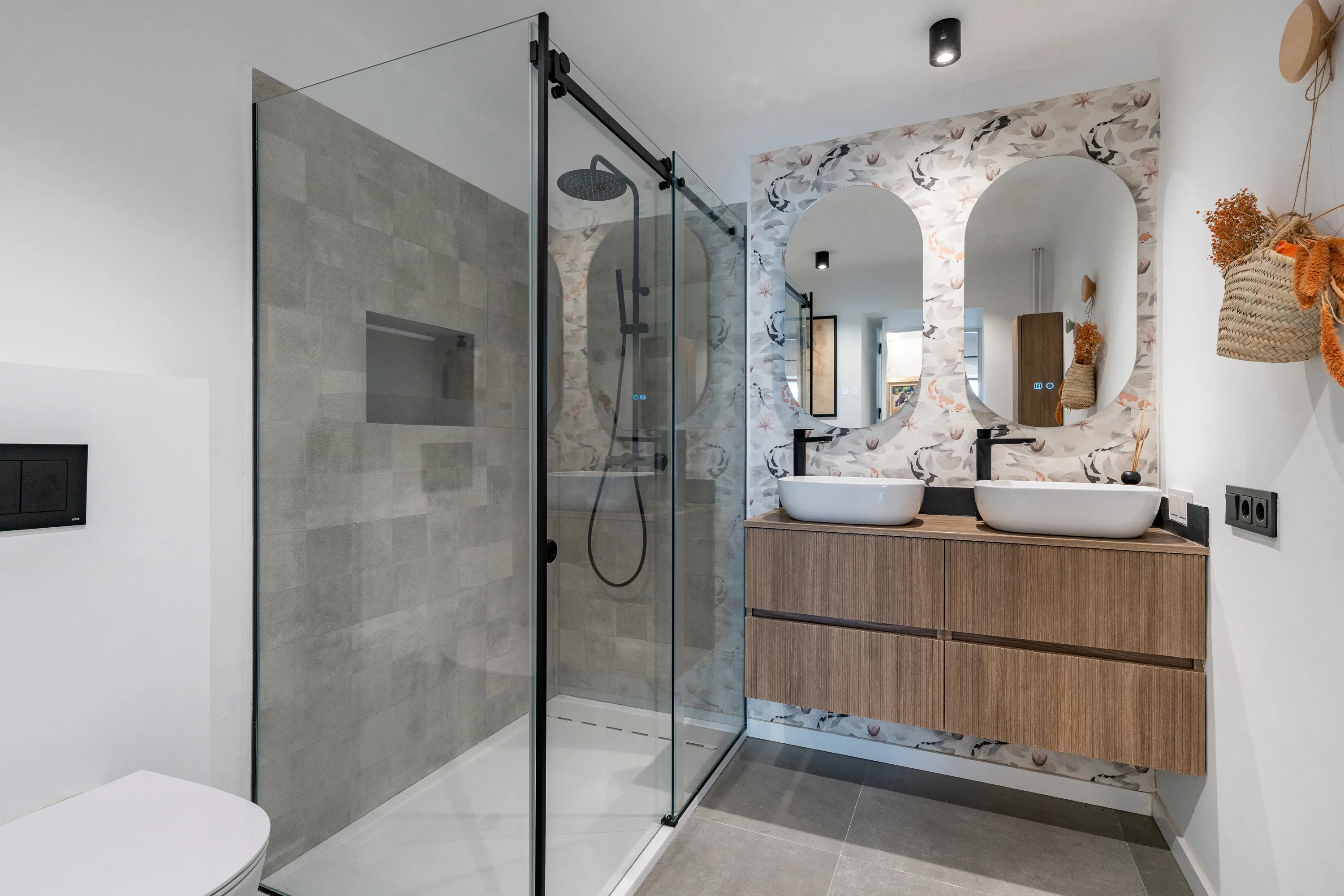 Maison rénovée avec vue panoramique et permis de construire une piscine-13