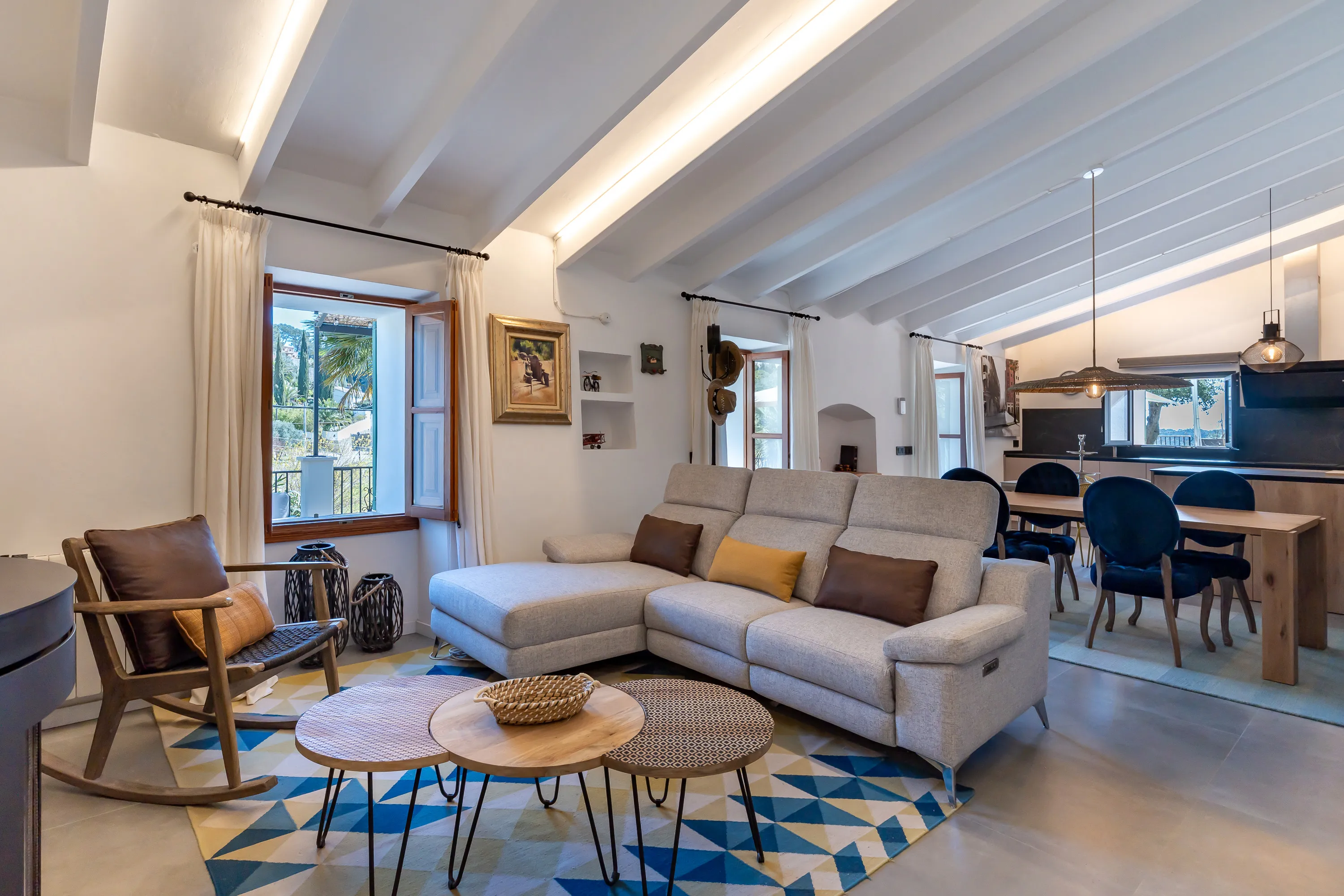 Maison rénovée avec vue panoramique et permis de construire une piscine-5