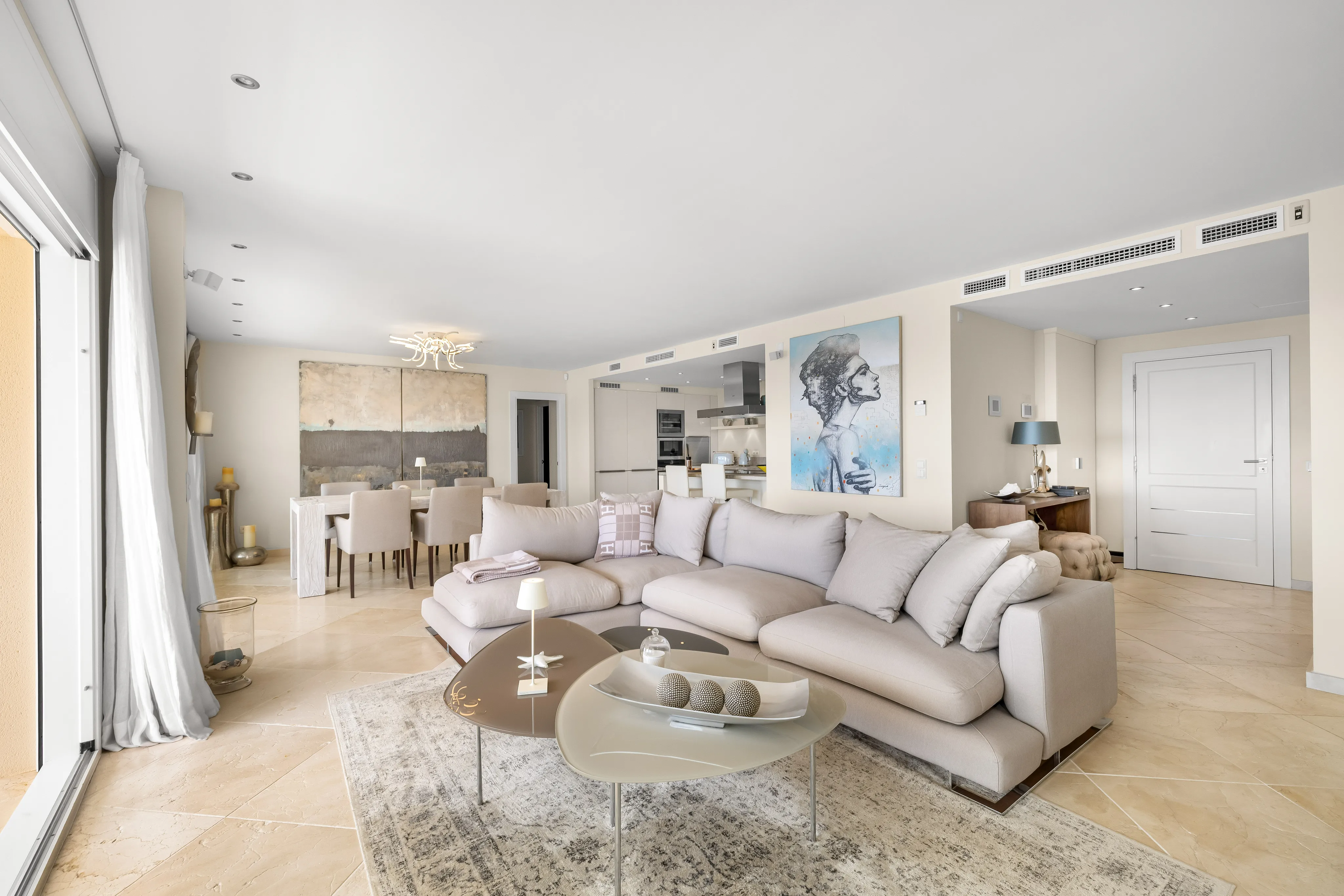 Modern apartment with stunning harbour and sea views-8