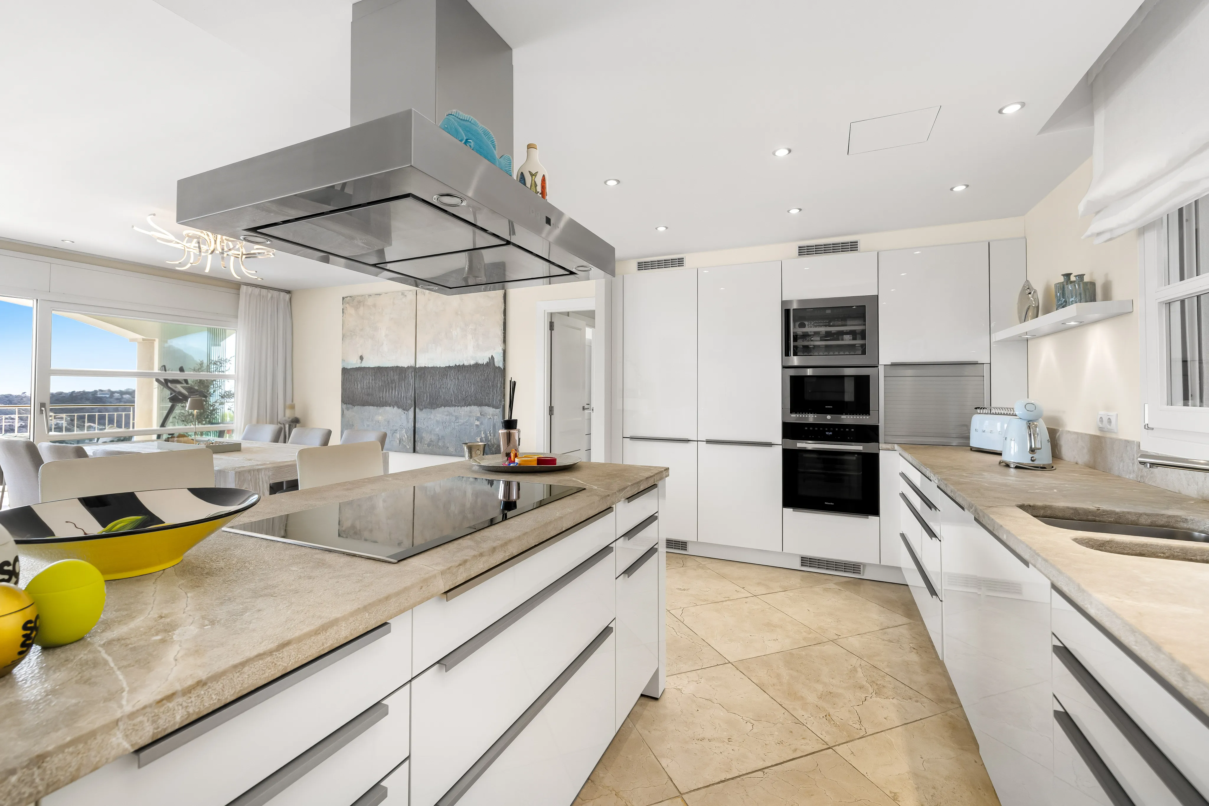 Modern apartment with stunning harbour and sea views-12