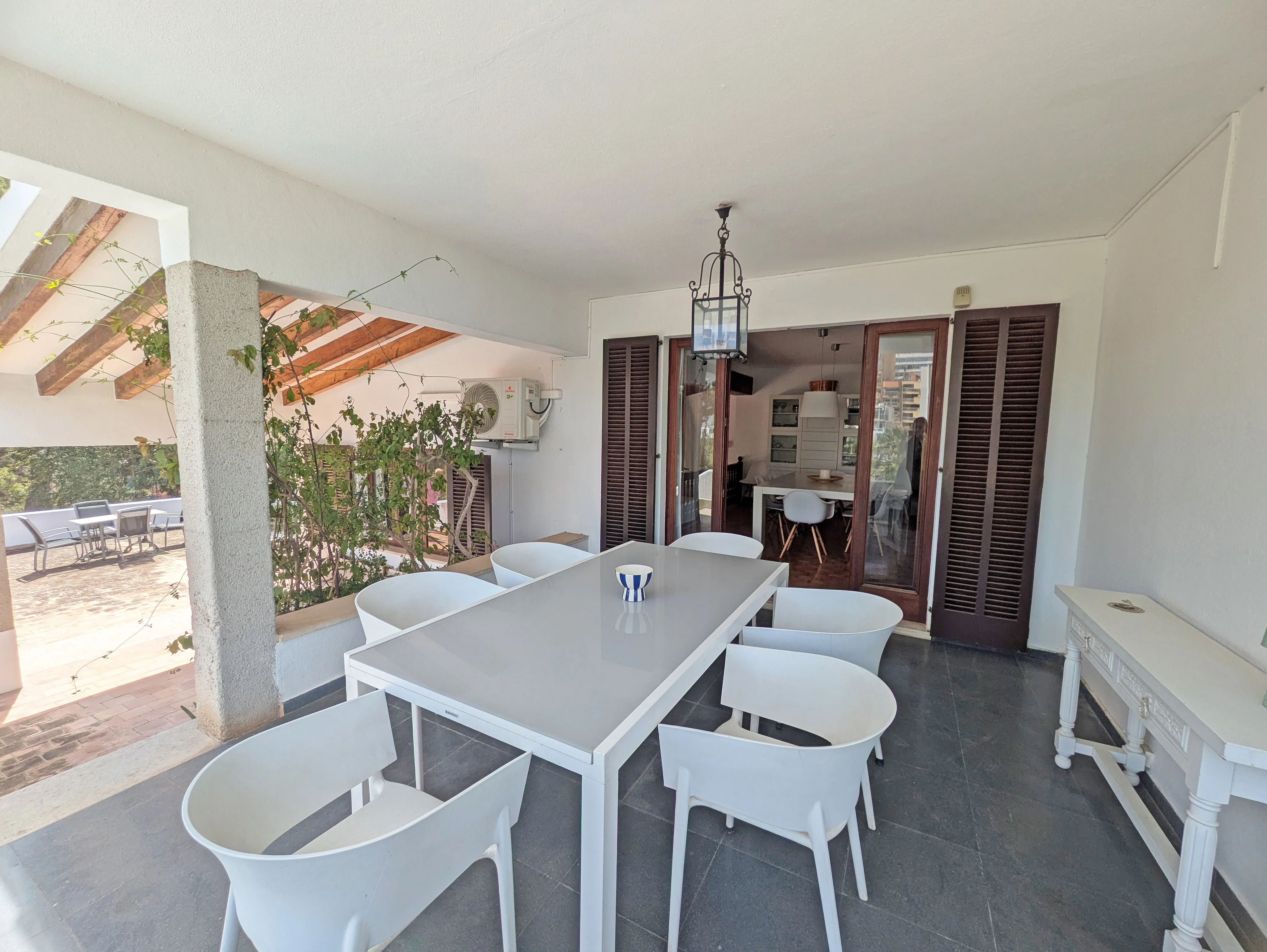 Spacious charming house-6